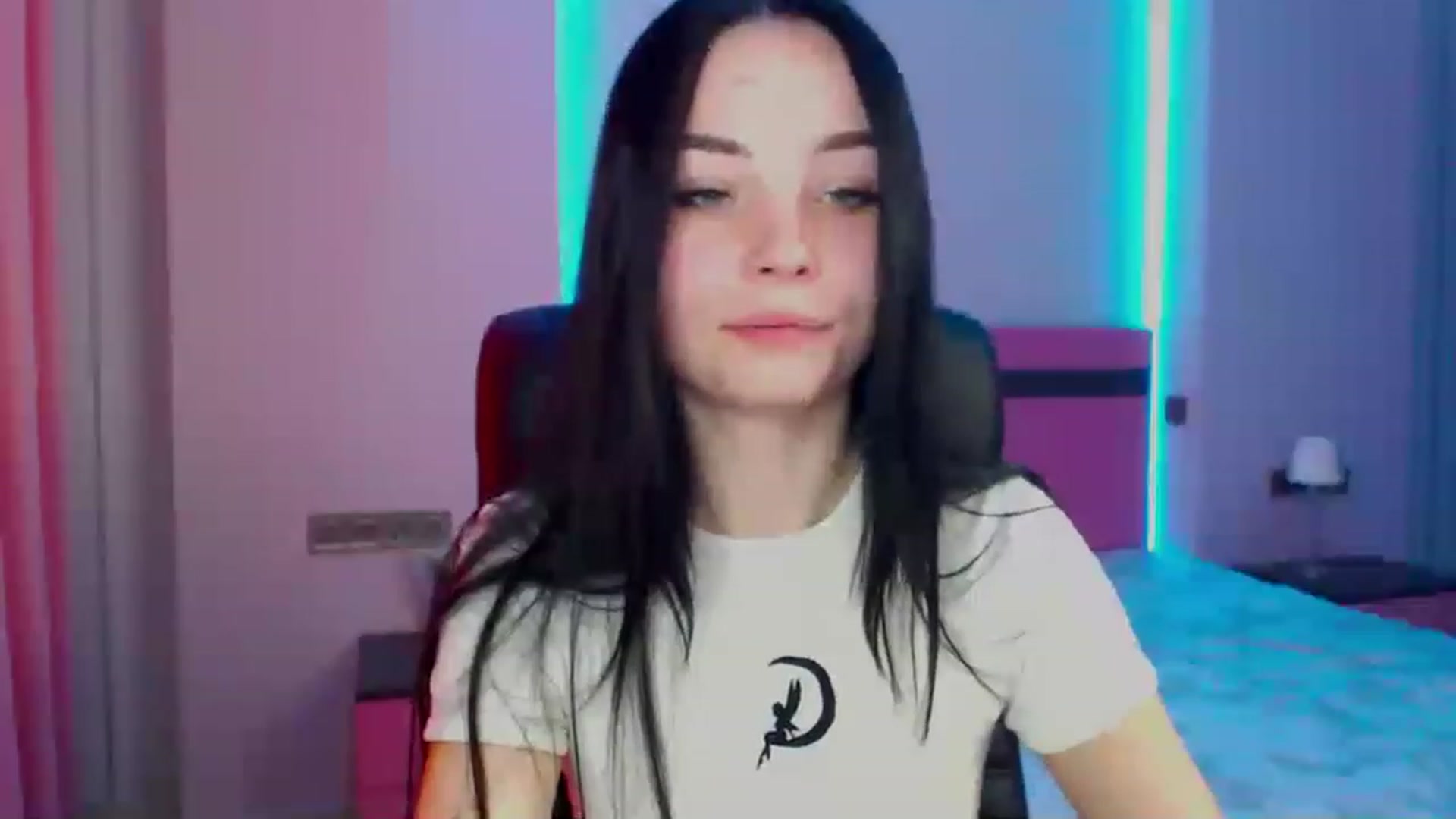 Gallery image thumbnail from SonyaOlsen's myfreecams stream on, 02/16/2023, 09:16 image 15 of 20