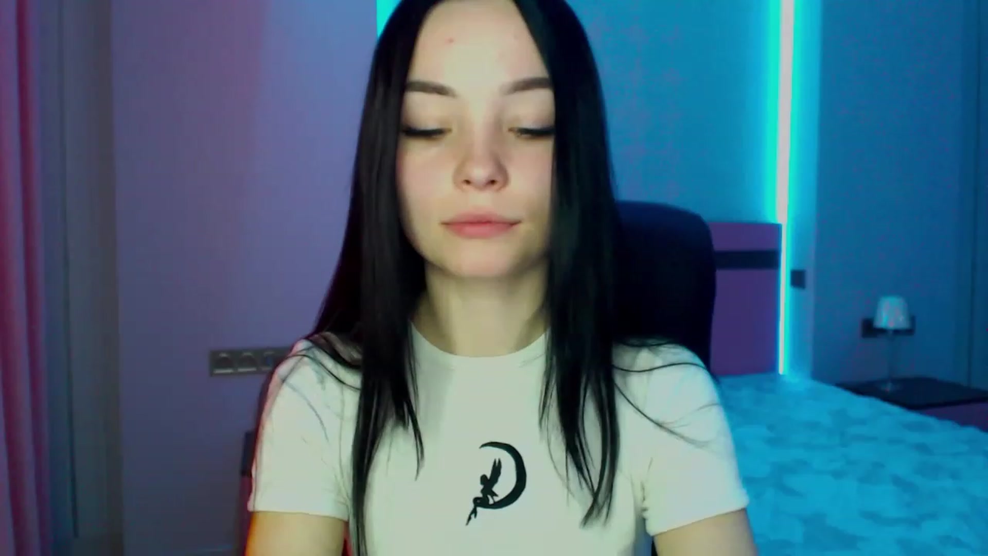 Gallery image thumbnail from SonyaOlsen's myfreecams stream on, 02/16/2023, 09:16 image 6 of 20
