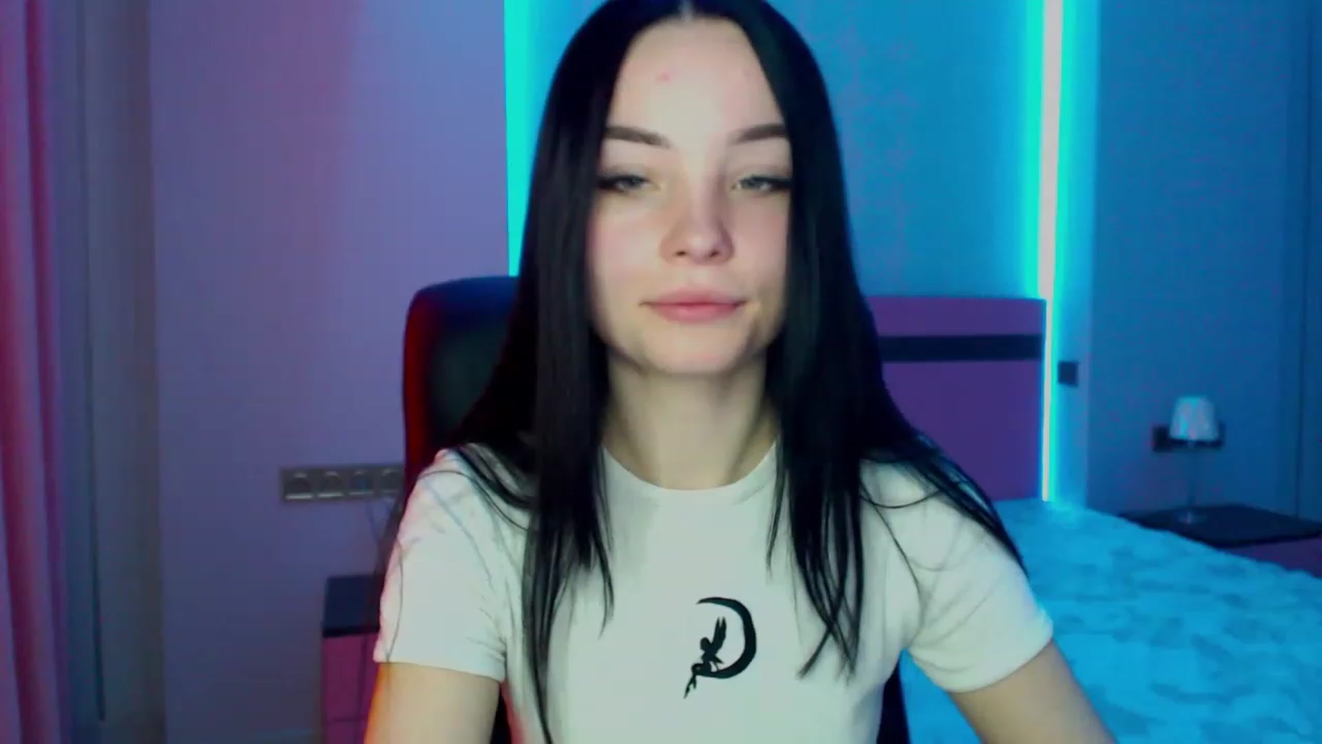 Gallery image thumbnail from SonyaOlsen's myfreecams stream on, 02/16/2023, 09:16 image 8 of 20