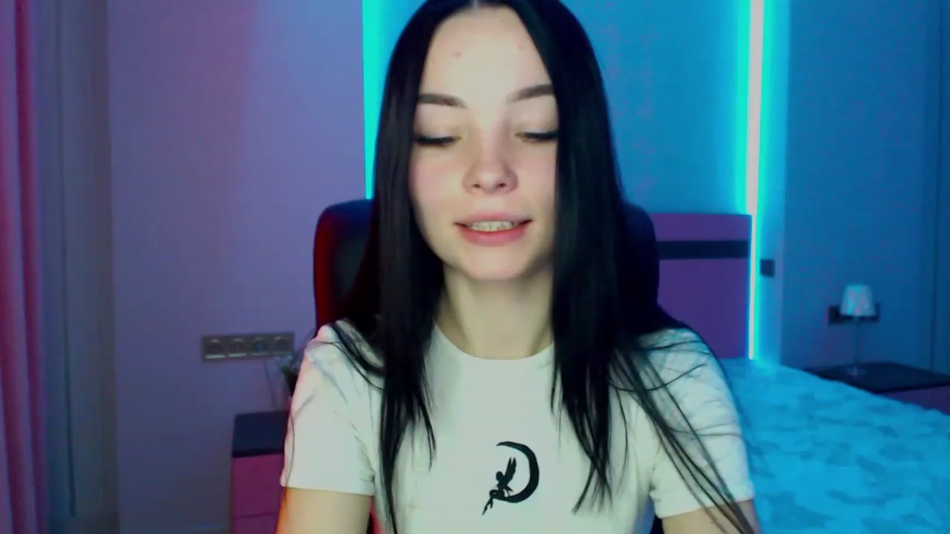 Gallery image thumbnail from SonyaOlsen's myfreecams stream on, 02/16/2023, 09:16 image 9 of 20