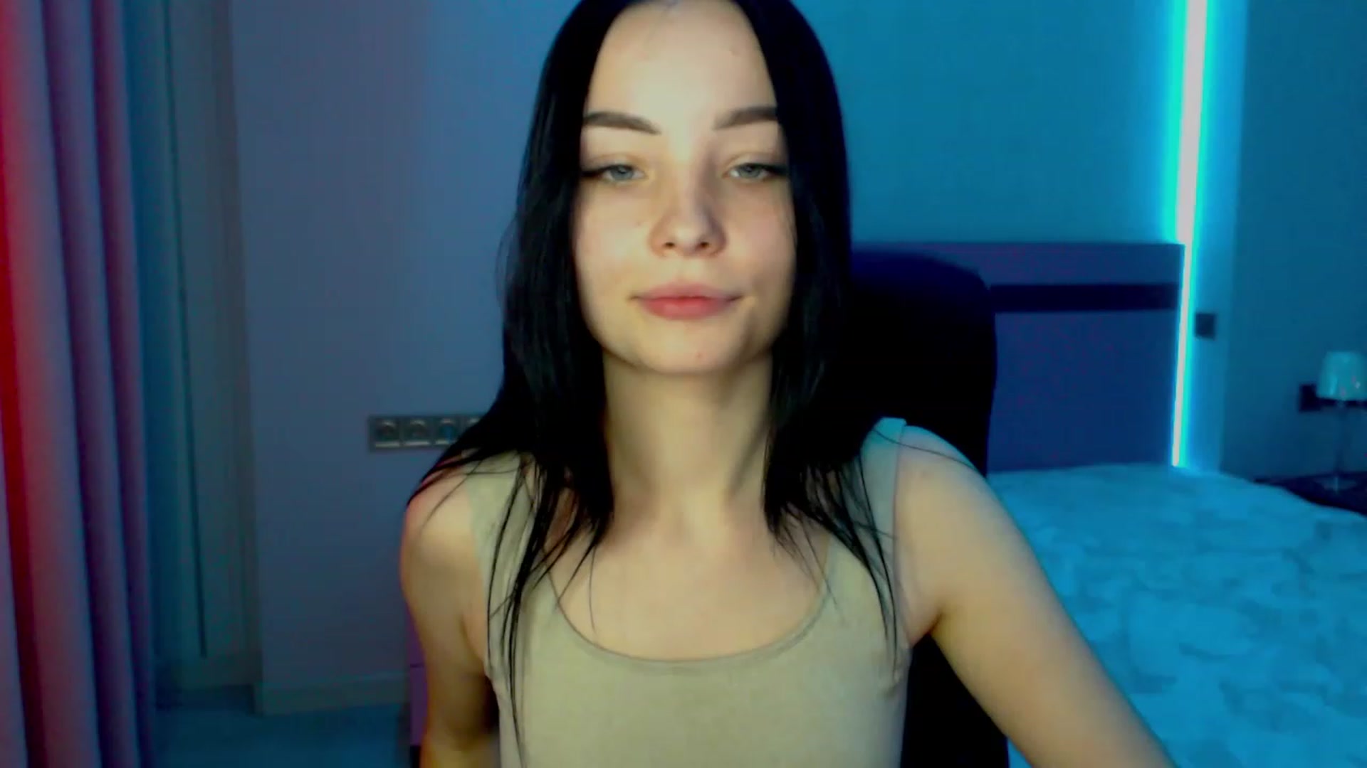 Gallery image thumbnail from SonyaOlsen's myfreecams stream on, 02/22/2023, 11:56 image 19 of 20