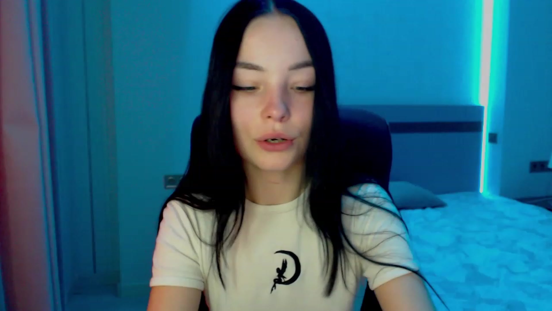 Gallery image thumbnail from SonyaOlsen's myfreecams stream on, 02/27/2023, 11:11 image 14 of 20