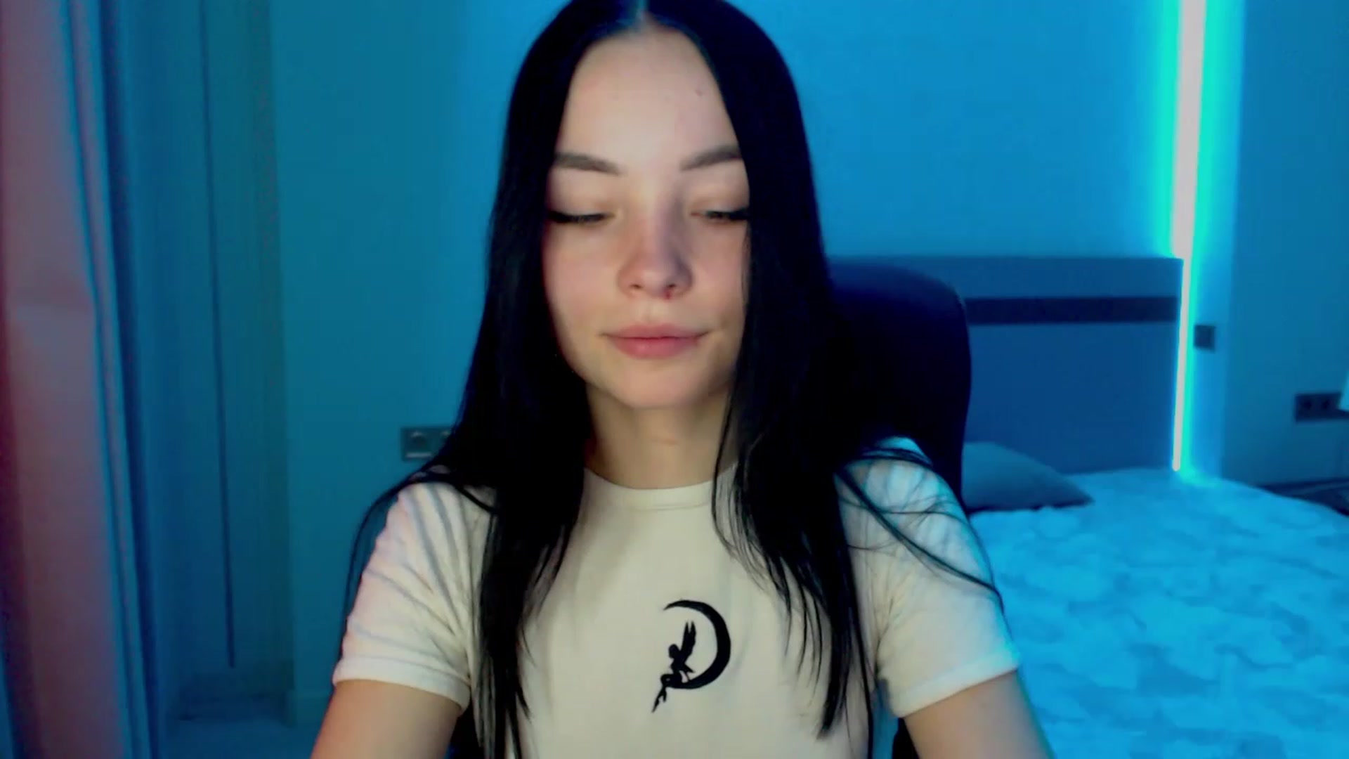 Gallery image thumbnail from SonyaOlsen's myfreecams stream on, 02/27/2023, 11:11 image 17 of 20