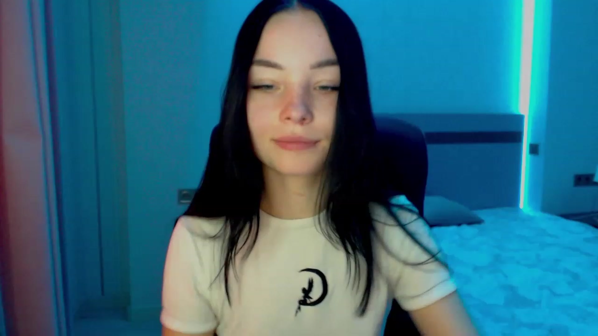 Gallery image thumbnail from SonyaOlsen's myfreecams stream on, 02/27/2023, 11:11 image 11 of 20