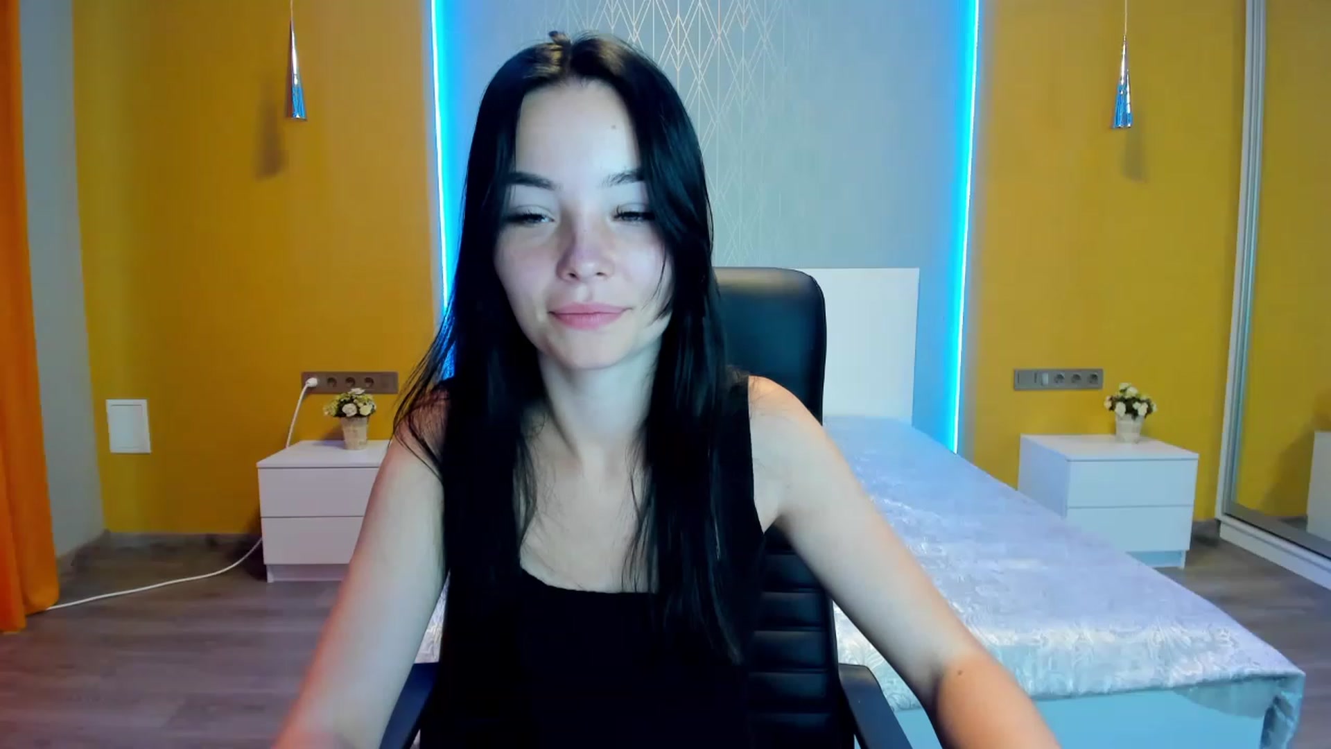 Gallery image thumbnail from SonyaOlsen's myfreecams stream on, 07/23/2023, 10:08 image 7 of 20