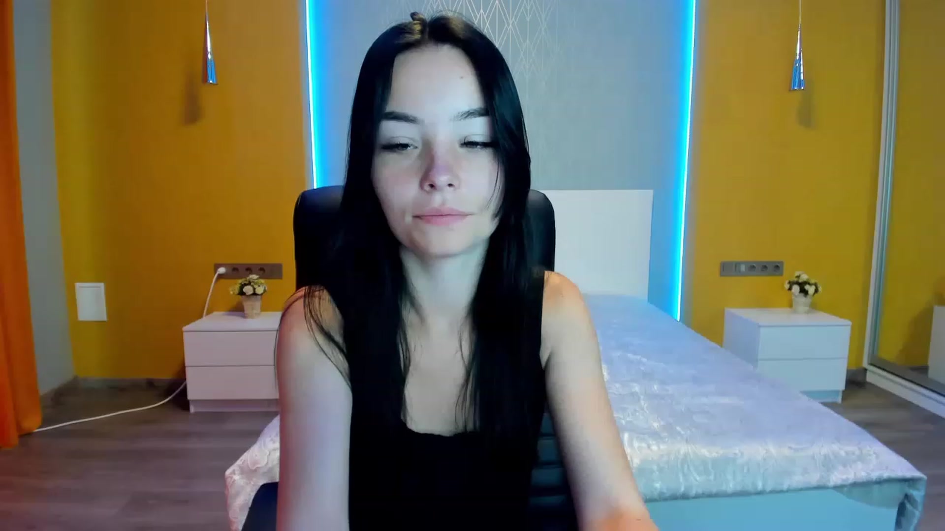 Gallery image thumbnail from SonyaOlsen's myfreecams stream on, 07/23/2023, 10:08 image 10 of 20