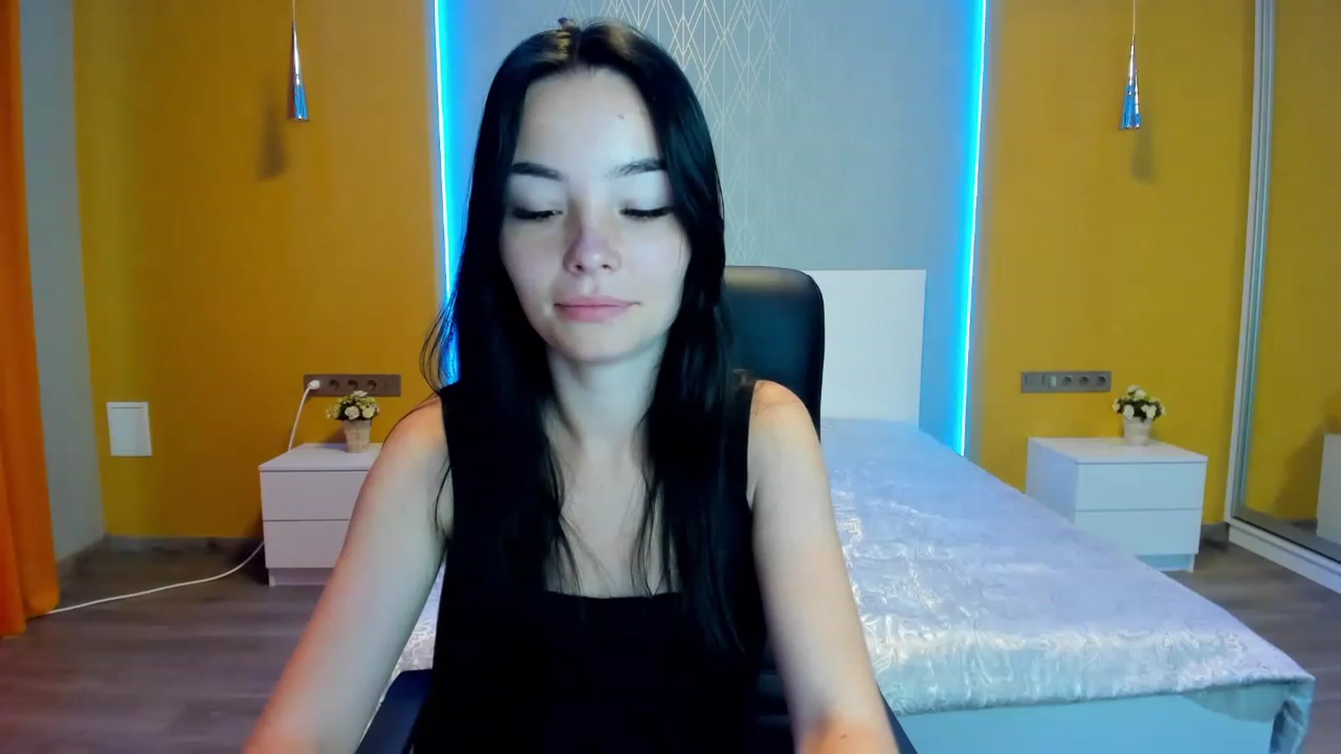 Gallery image thumbnail from SonyaOlsen's myfreecams stream on, 07/23/2023, 10:08 image 4 of 20