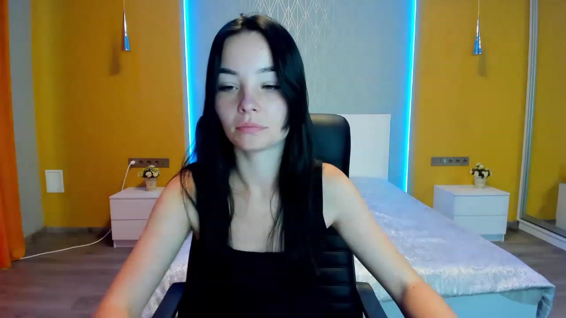 Gallery image thumbnail from SonyaOlsen's myfreecams stream on, 07/23/2023, 10:08 image 18 of 20