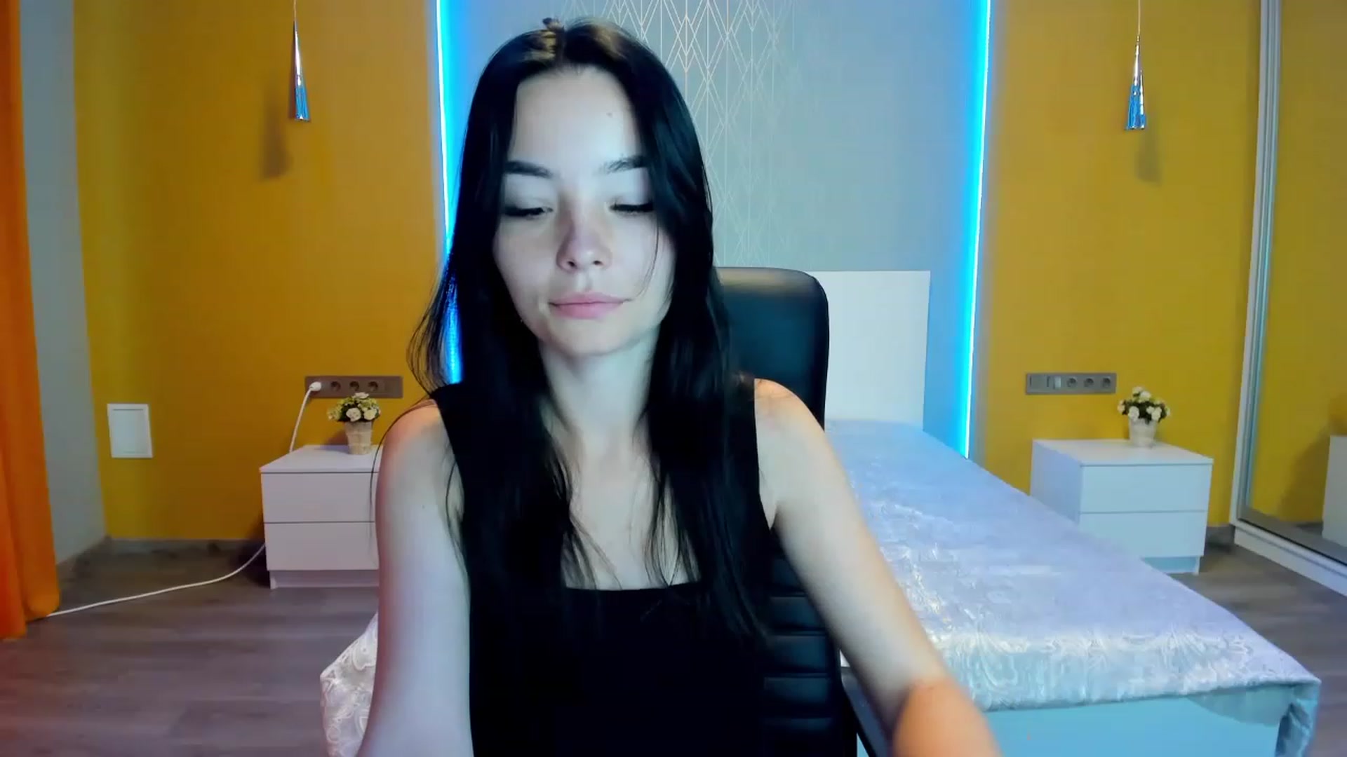 Gallery image thumbnail from SonyaOlsen's myfreecams stream on, 07/23/2023, 10:08 image 3 of 20