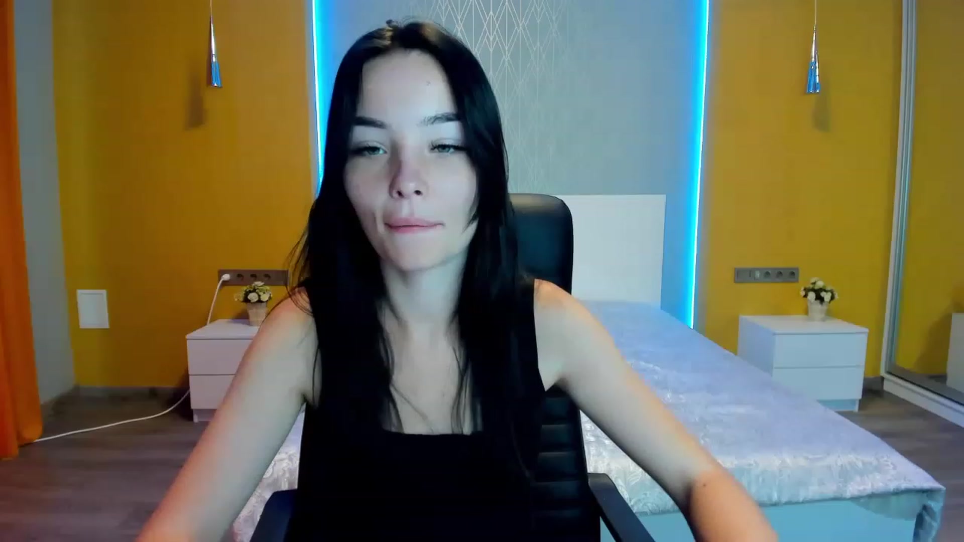 Gallery image thumbnail from SonyaOlsen's myfreecams stream on, 07/23/2023, 10:08 image 5 of 20