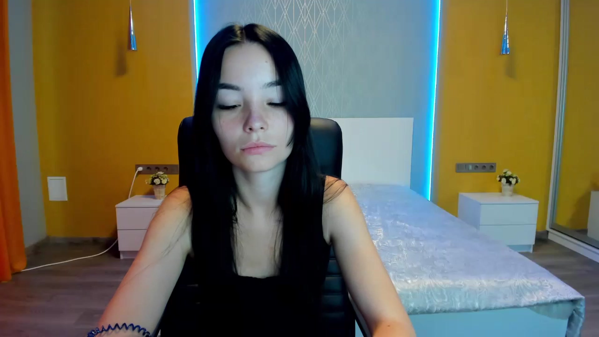 Gallery image thumbnail from SonyaOlsen's myfreecams stream on, 07/23/2023, 10:58 image 7 of 20