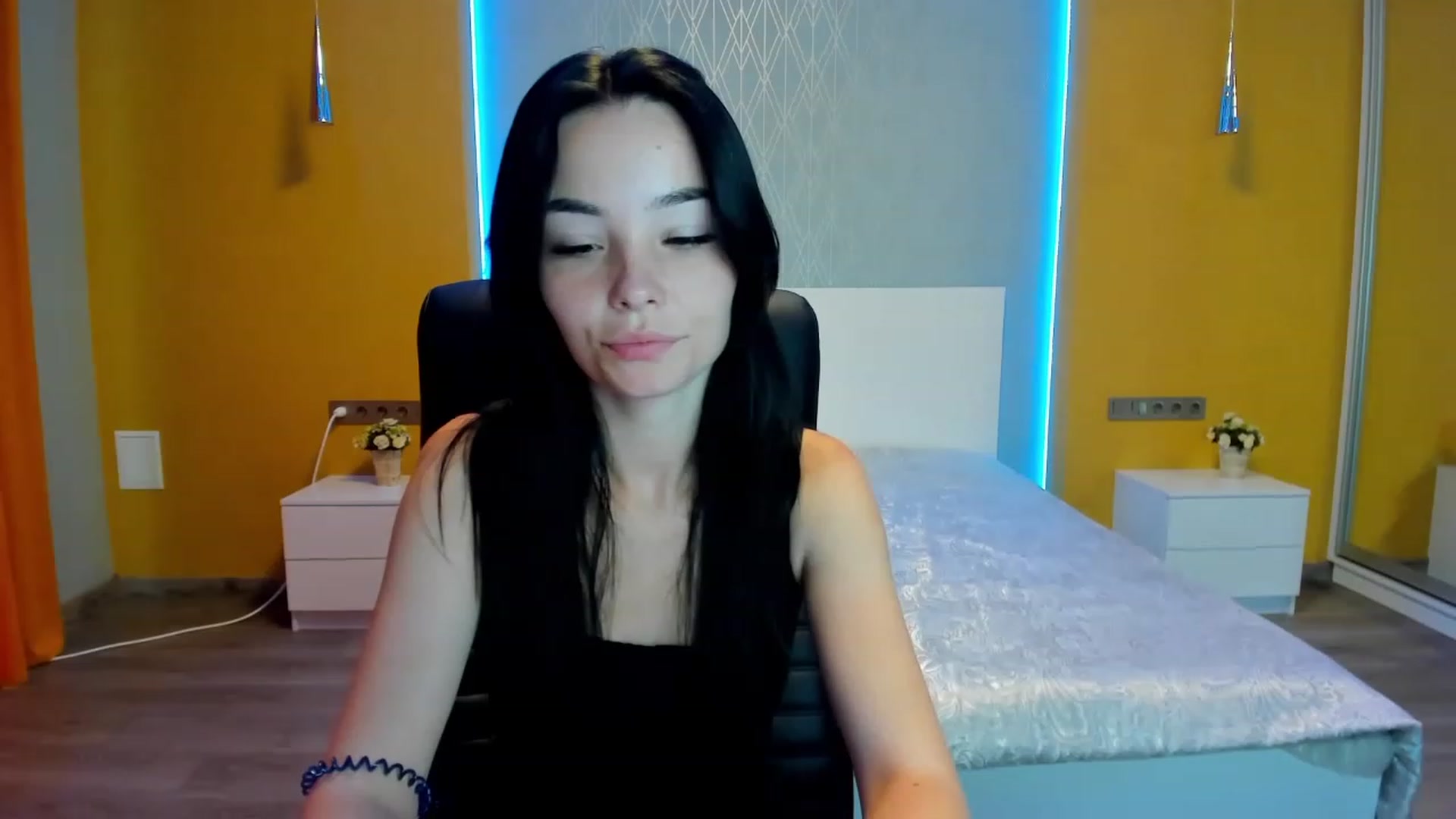 Gallery image thumbnail from SonyaOlsen's myfreecams stream on, 07/23/2023, 10:58 image 12 of 20