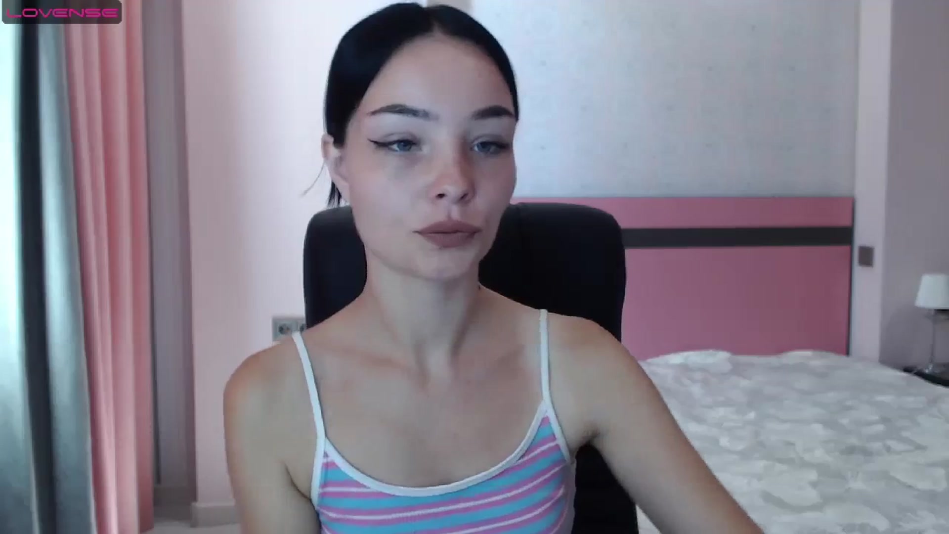 Gallery image thumbnail from SonyaOlsen's myfreecams stream on, 07/24/2023, 07:45 image 7 of 20