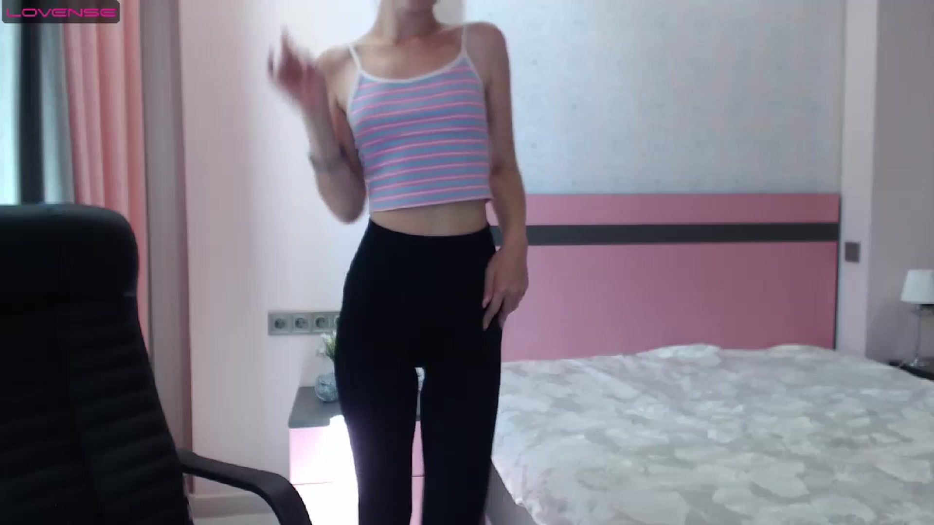 Gallery image thumbnail from SonyaOlsen's myfreecams stream on, 07/24/2023, 07:45 image 3 of 20