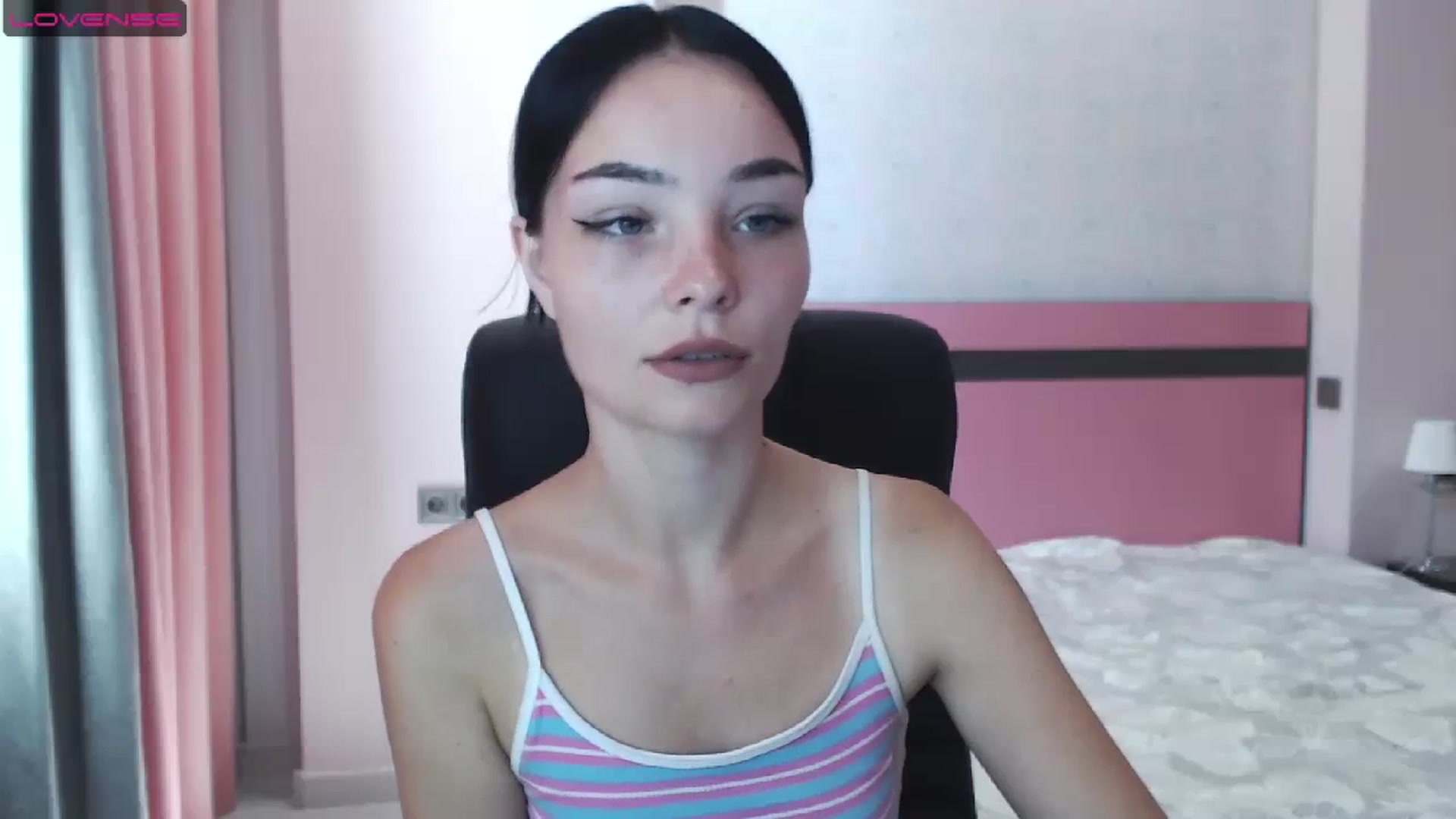 Gallery image thumbnail from SonyaOlsen's myfreecams stream on, 07/24/2023, 07:45 image 17 of 20