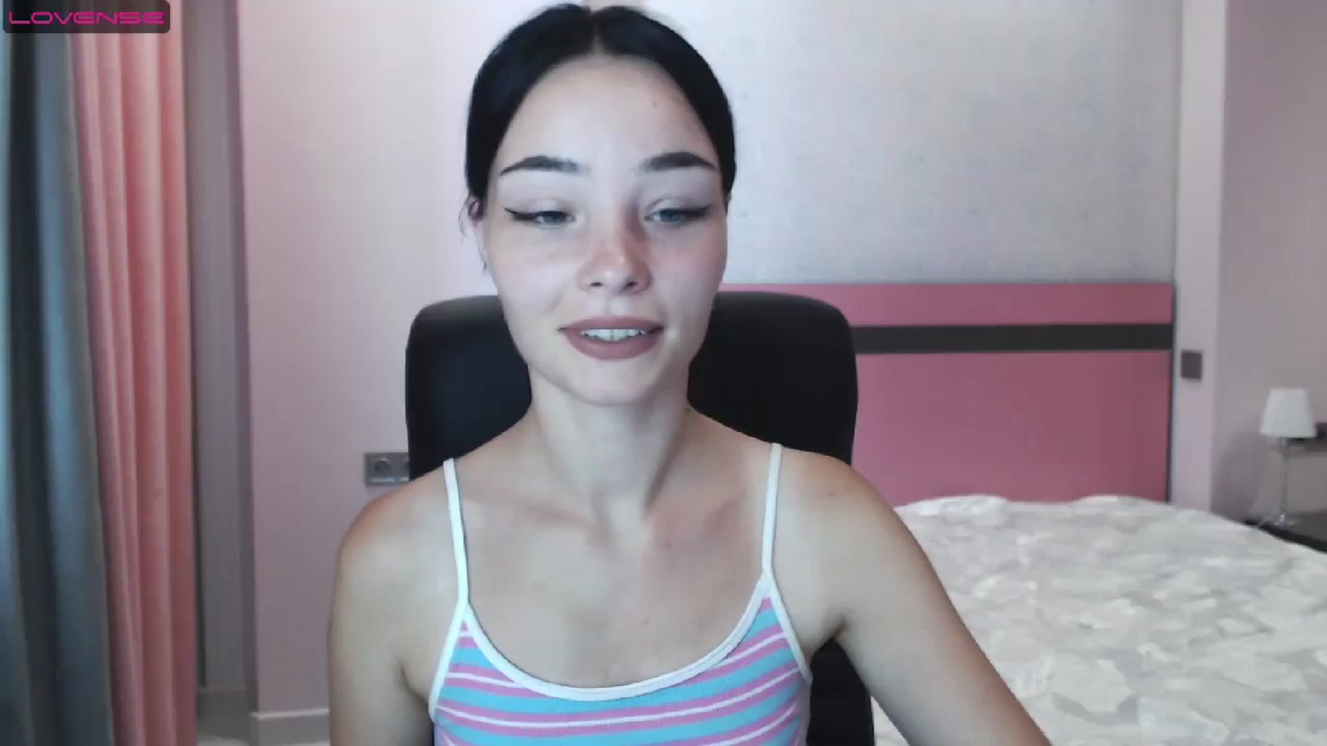 Gallery image thumbnail from SonyaOlsen's myfreecams stream on, 07/24/2023, 10:30 image 11 of 20