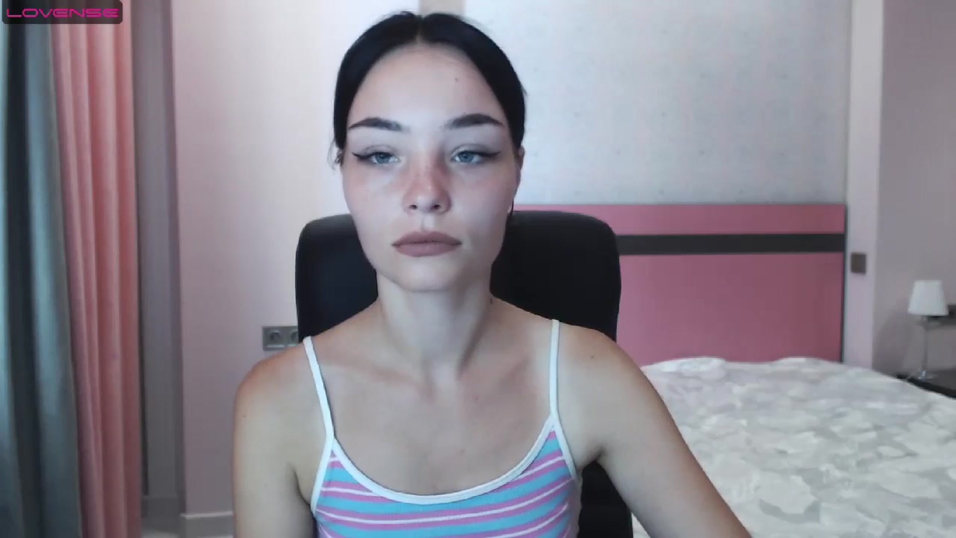 Gallery image thumbnail from SonyaOlsen's myfreecams stream on, 07/24/2023, 10:30 image 10 of 20