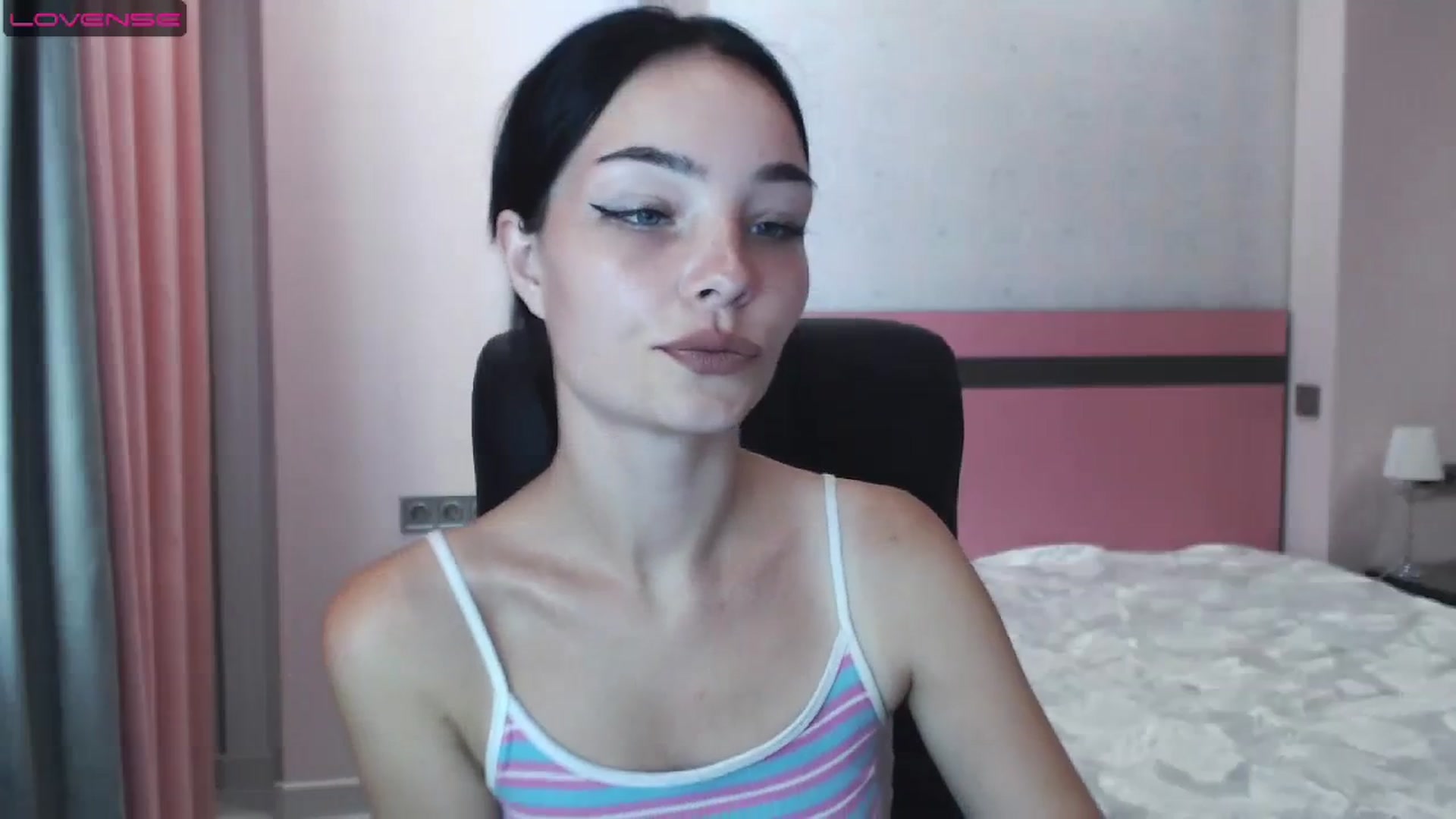 Gallery image thumbnail from SonyaOlsen's myfreecams stream on, 07/24/2023, 10:30 image 4 of 20