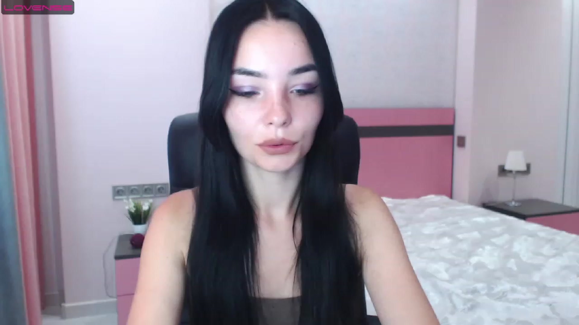 Gallery image thumbnail from SonyaOlsen's myfreecams stream on, 07/25/2023, 09:26 image 10 of 20