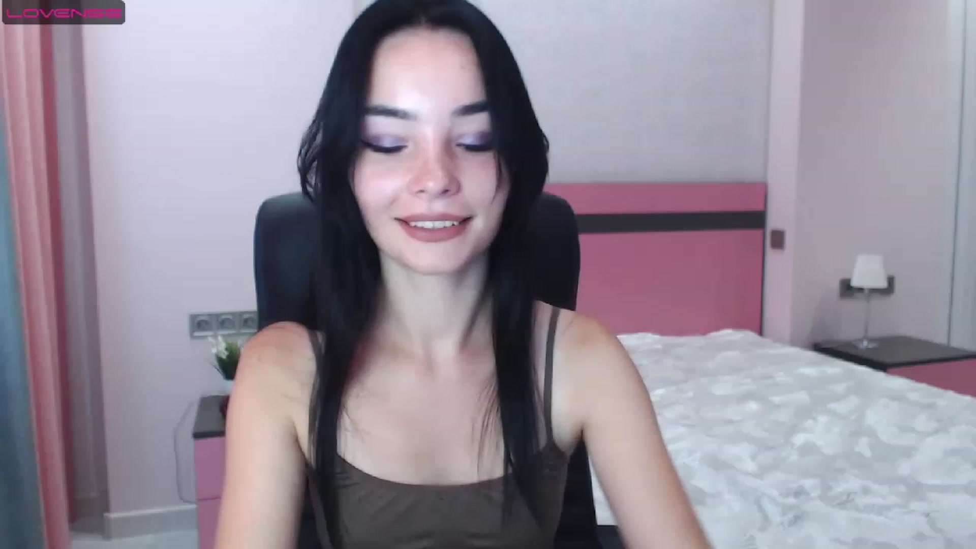 Gallery image thumbnail from SonyaOlsen's myfreecams stream on, 07/25/2023, 09:26 image 4 of 20