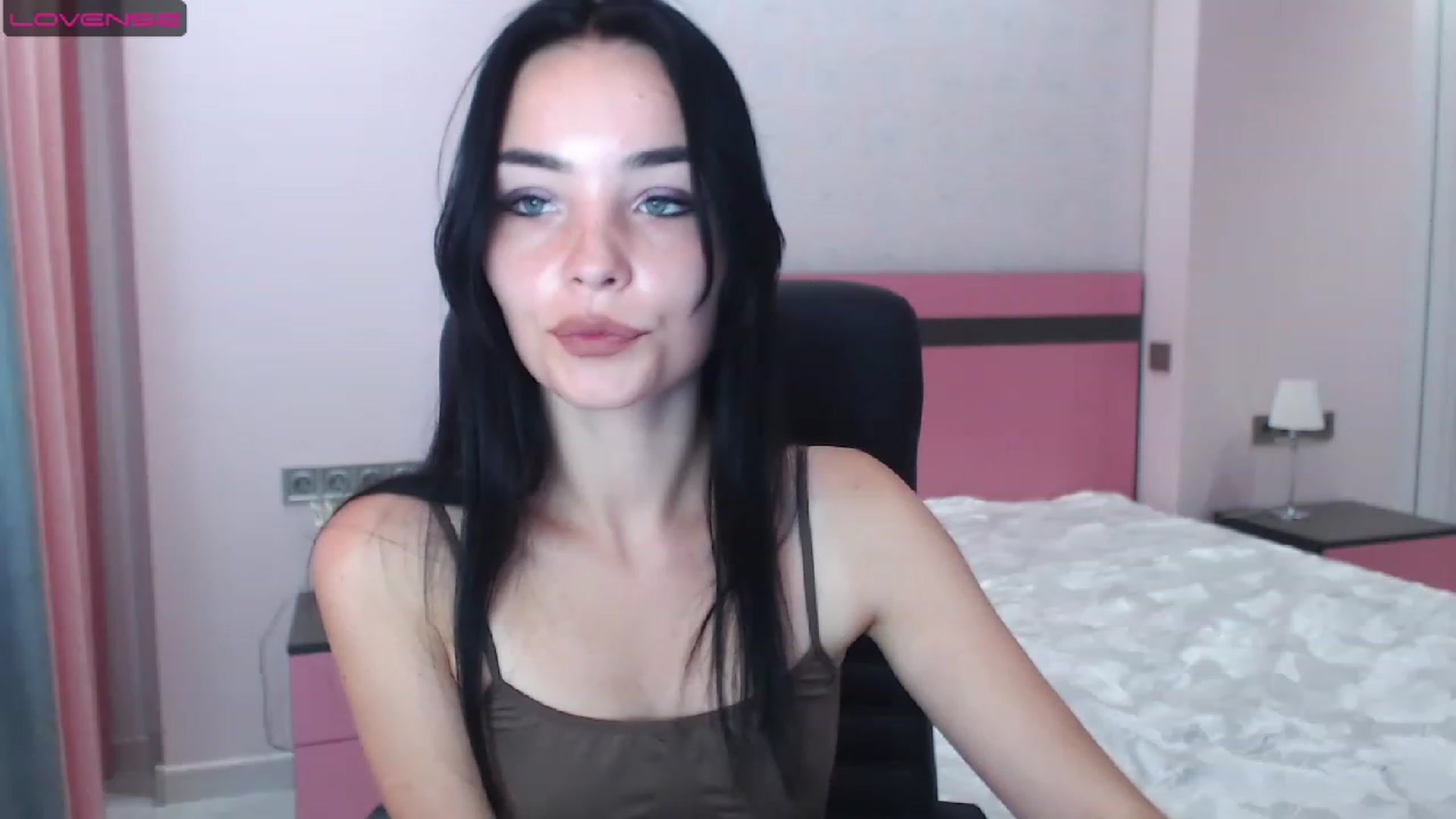 Gallery image thumbnail from SonyaOlsen's myfreecams stream on, 07/25/2023, 09:26 image 5 of 20