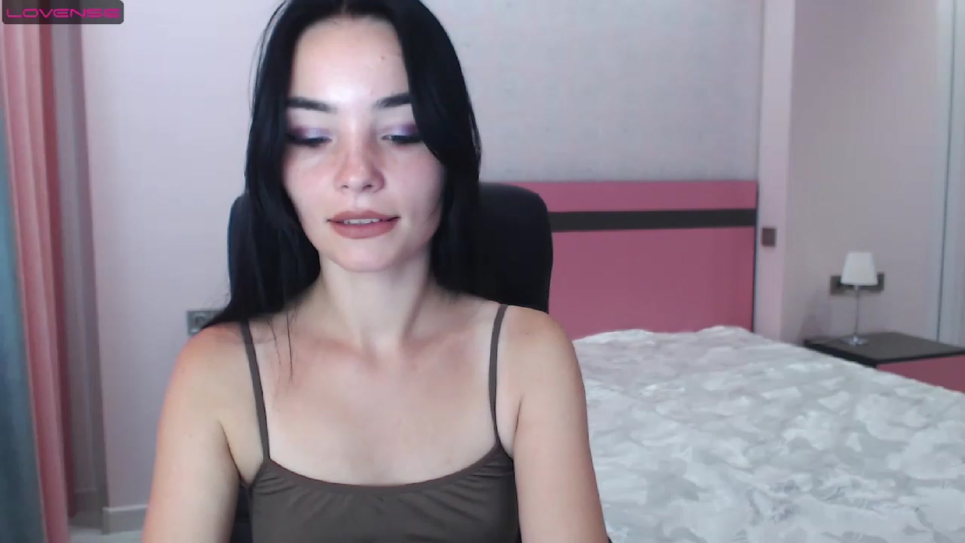 Gallery image thumbnail from SonyaOlsen's myfreecams stream on, 07/25/2023, 09:26 image 2 of 20