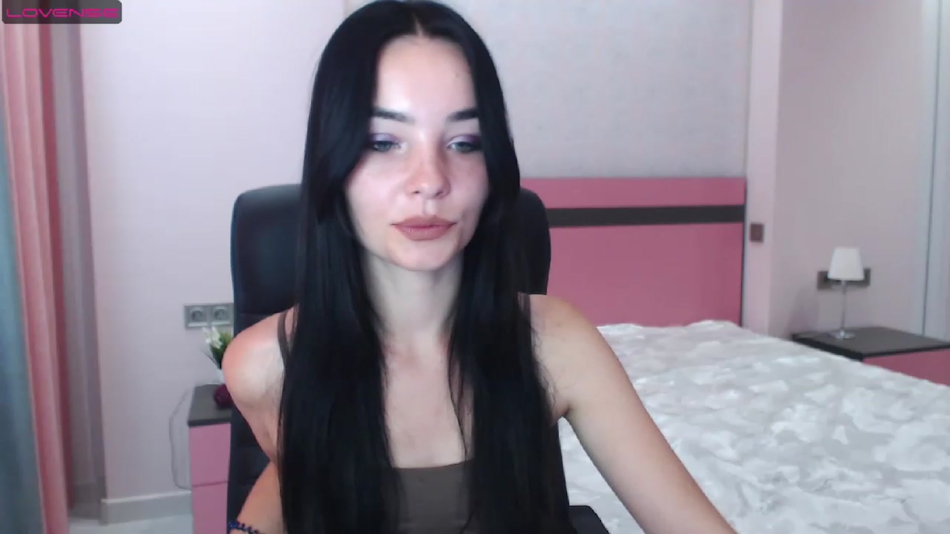 Gallery image thumbnail from SonyaOlsen's myfreecams stream on, 07/25/2023, 09:26 image 16 of 20