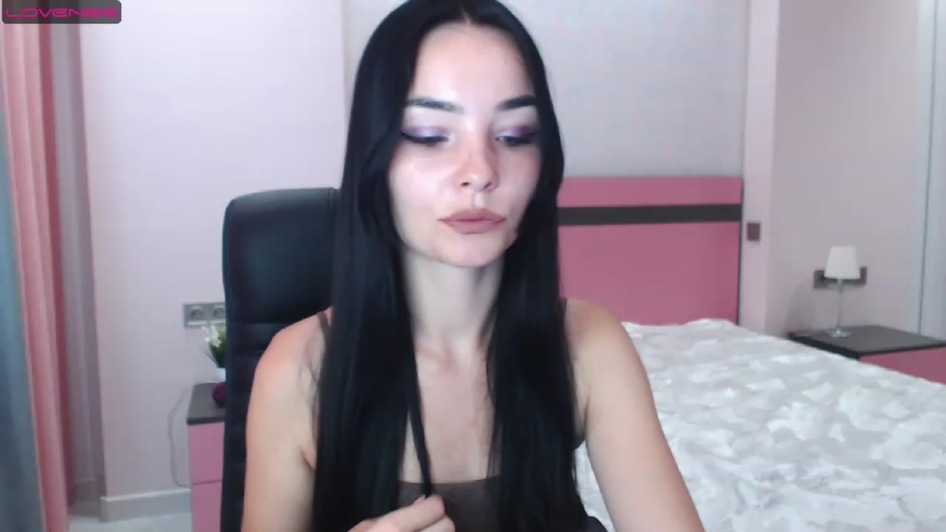 Gallery image thumbnail from SonyaOlsen's myfreecams stream on, 07/25/2023, 10:07 image 1 of 20