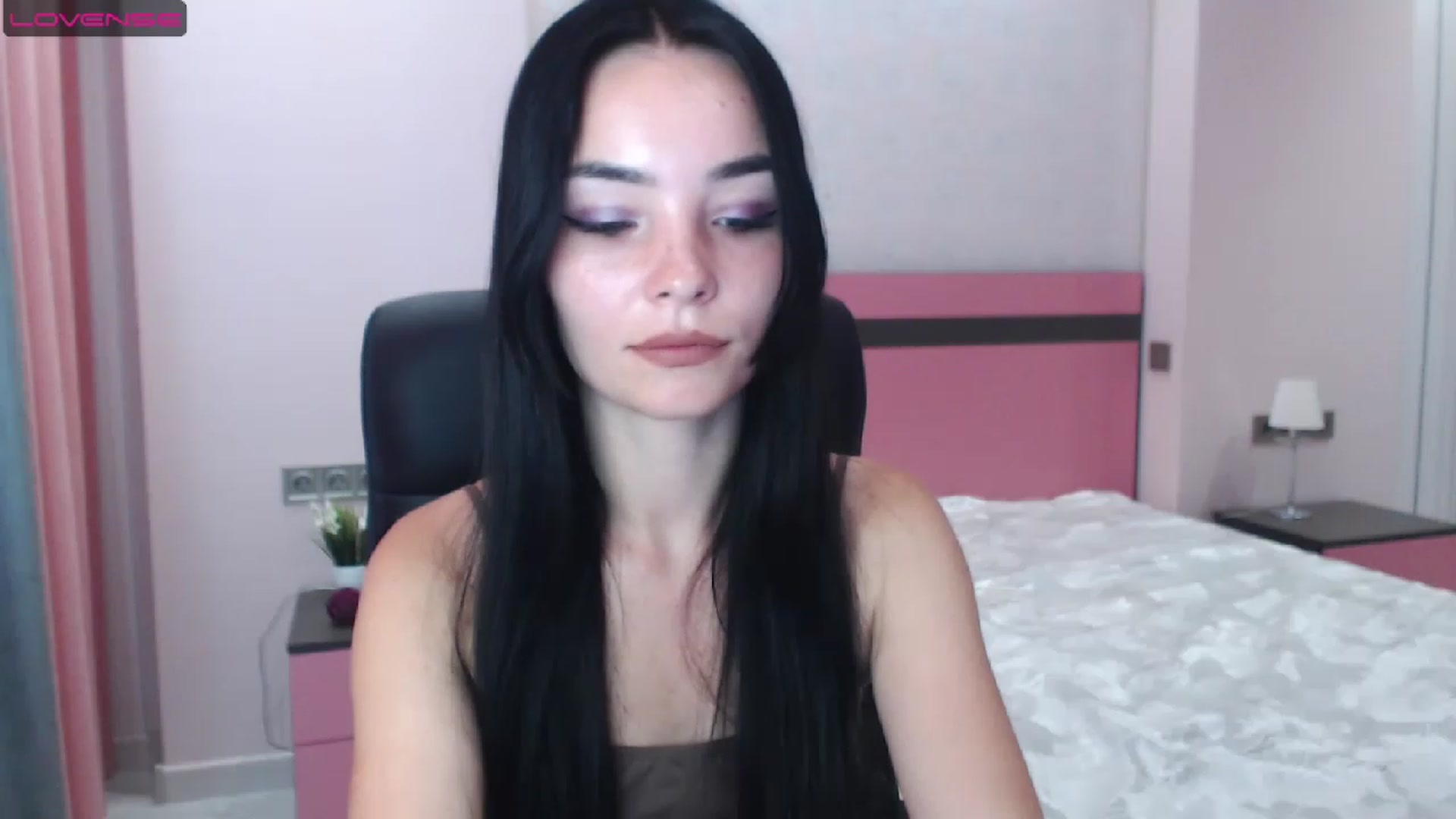 Gallery image thumbnail from SonyaOlsen's myfreecams stream on, 07/25/2023, 10:07 image 2 of 20