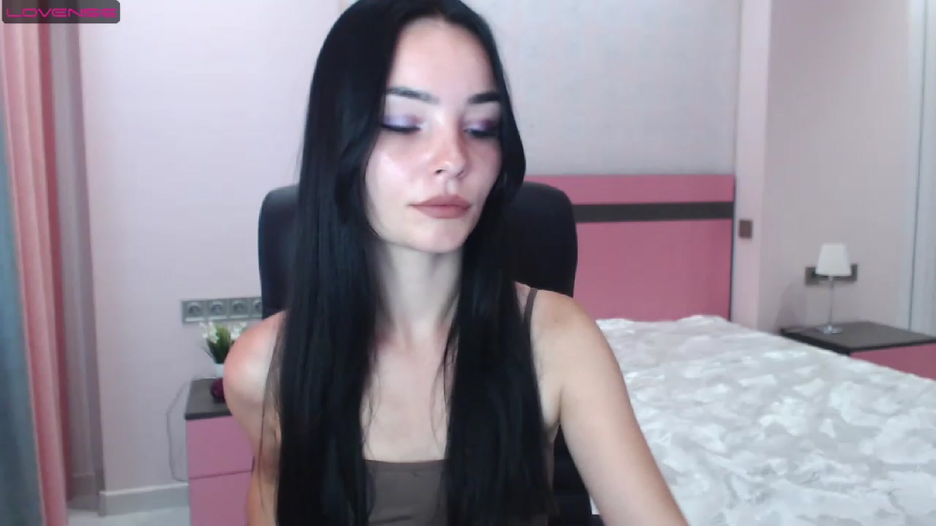 Gallery image thumbnail from SonyaOlsen's myfreecams stream on, 07/25/2023, 10:07 image 12 of 20