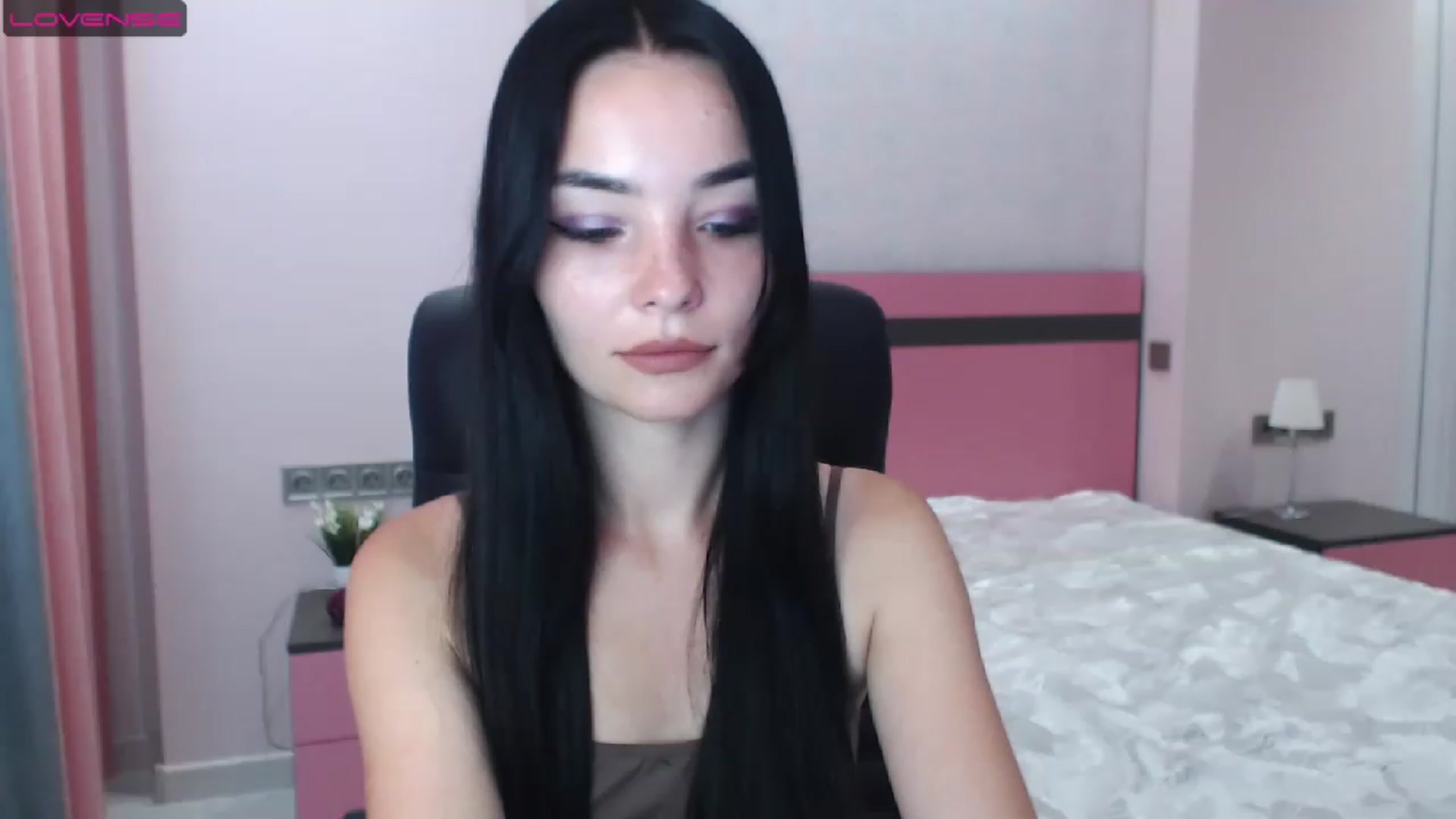 Gallery image thumbnail from SonyaOlsen's myfreecams stream on, 07/25/2023, 10:07 image 7 of 20