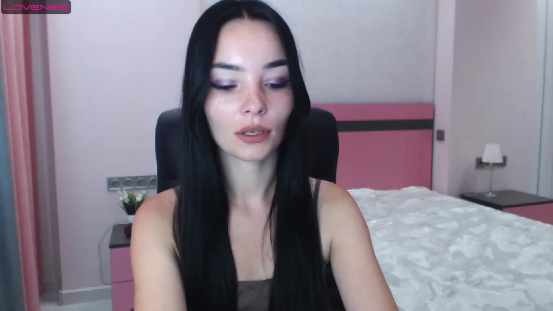Gallery image thumbnail from SonyaOlsen's myfreecams stream on, 07/25/2023, 10:07 image 9 of 20