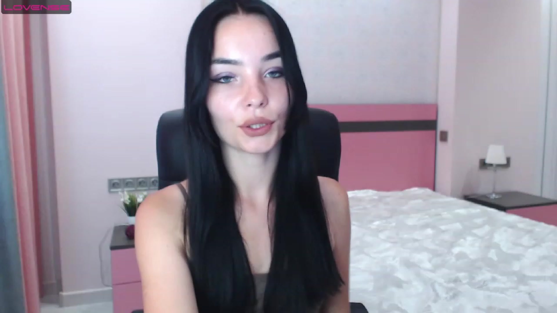 Gallery image thumbnail from SonyaOlsen's myfreecams stream on, 07/25/2023, 10:07 image 5 of 20
