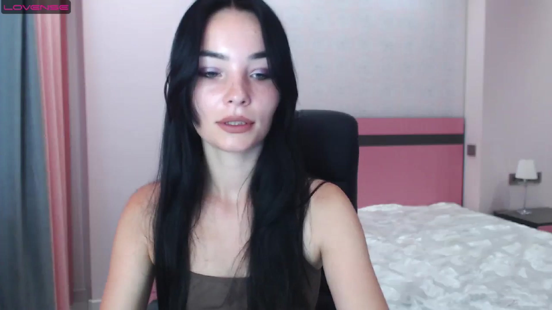 Gallery image thumbnail from SonyaOlsen's myfreecams stream on, 07/25/2023, 11:03 image 19 of 20