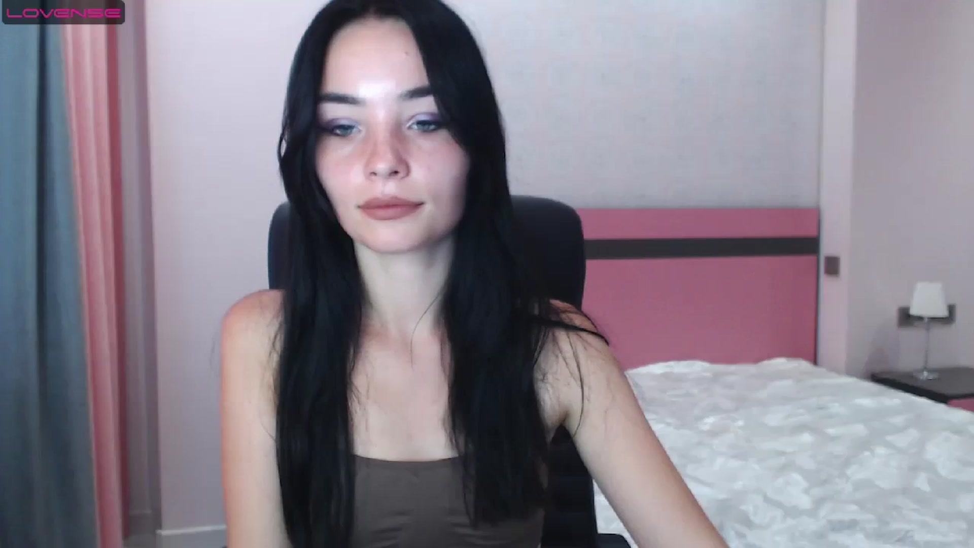 Gallery image thumbnail from SonyaOlsen's myfreecams stream on, 07/25/2023, 11:03 image 17 of 20