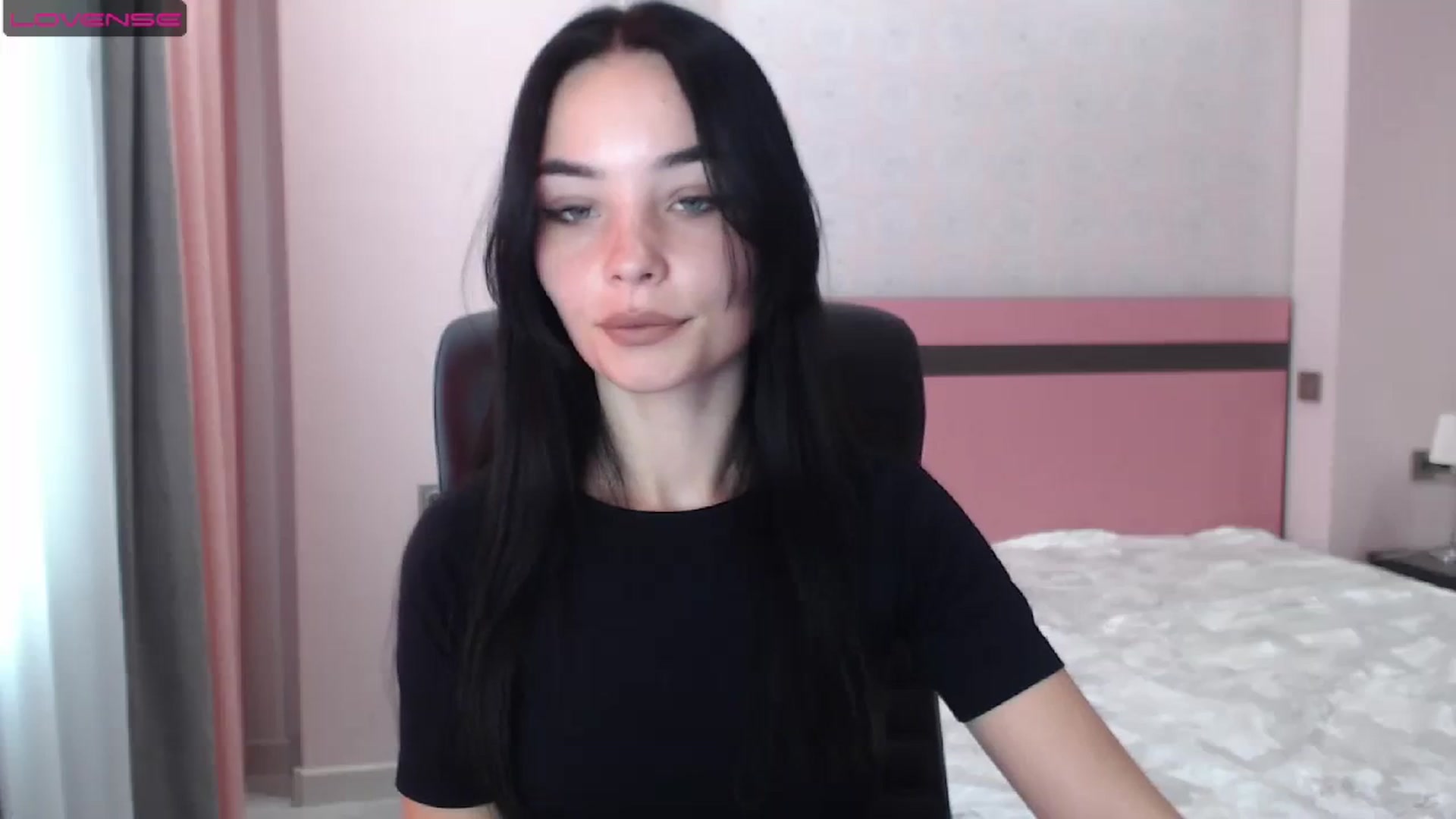 Gallery image thumbnail from SonyaOlsen's myfreecams stream on, 07/26/2023, 07:56 image 6 of 20