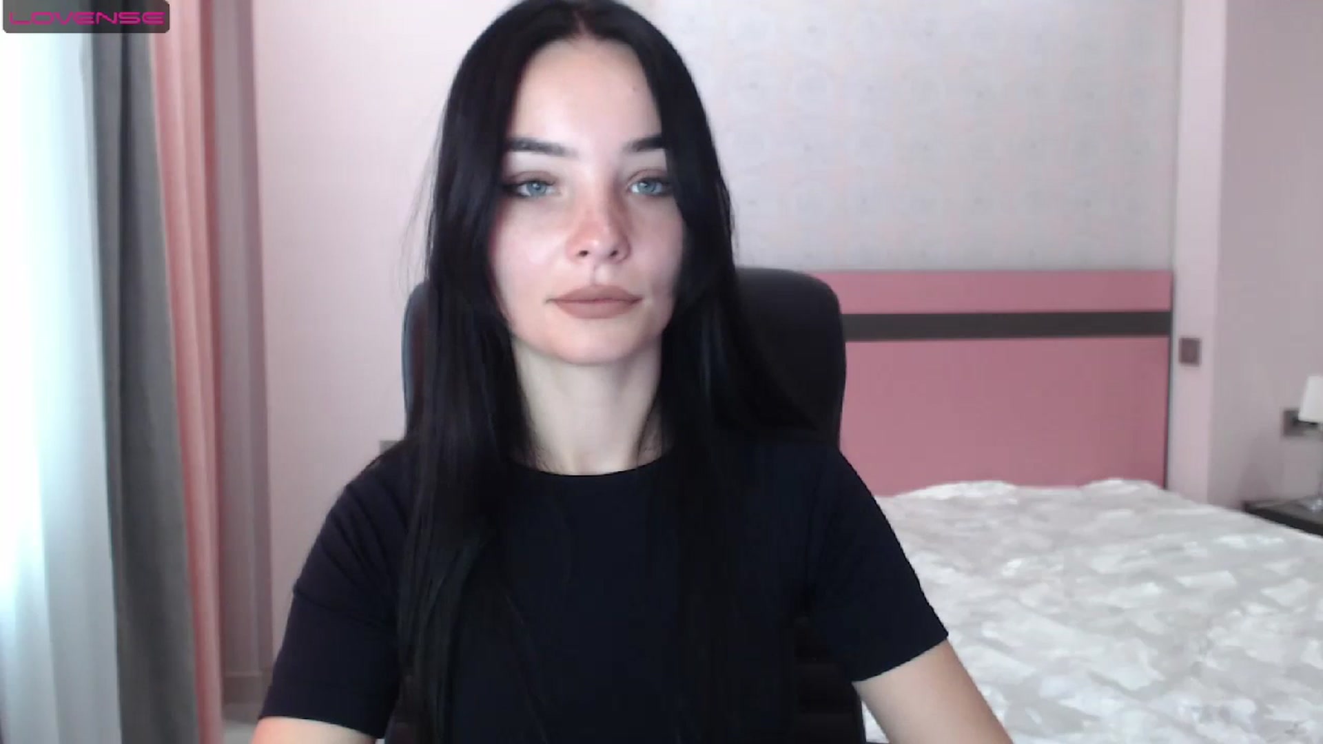 Gallery image thumbnail from SonyaOlsen's myfreecams stream on, 07/26/2023, 07:56 image 13 of 20