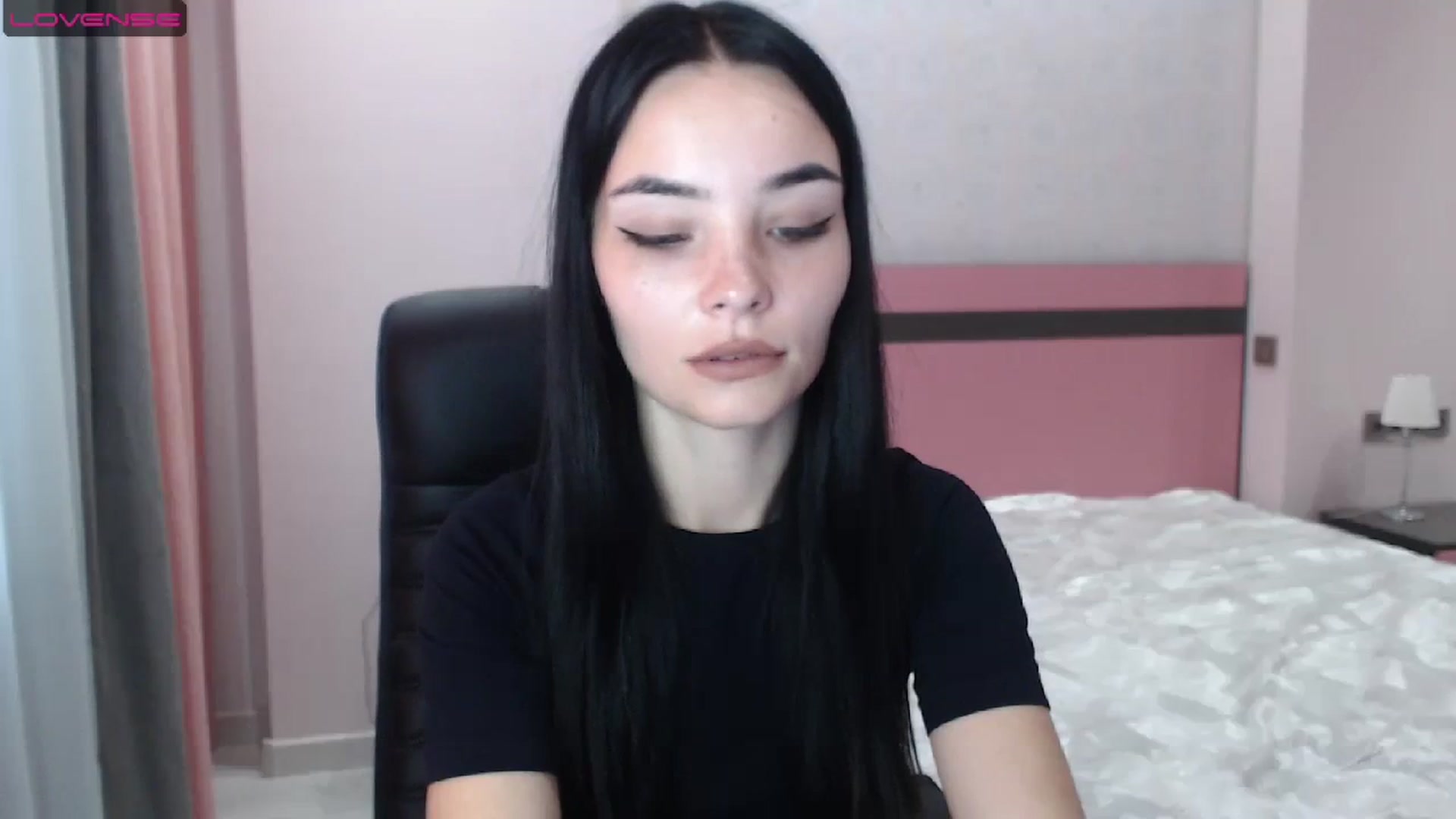 Gallery image thumbnail from SonyaOlsen's myfreecams stream on, 07/26/2023, 09:22 image 19 of 20