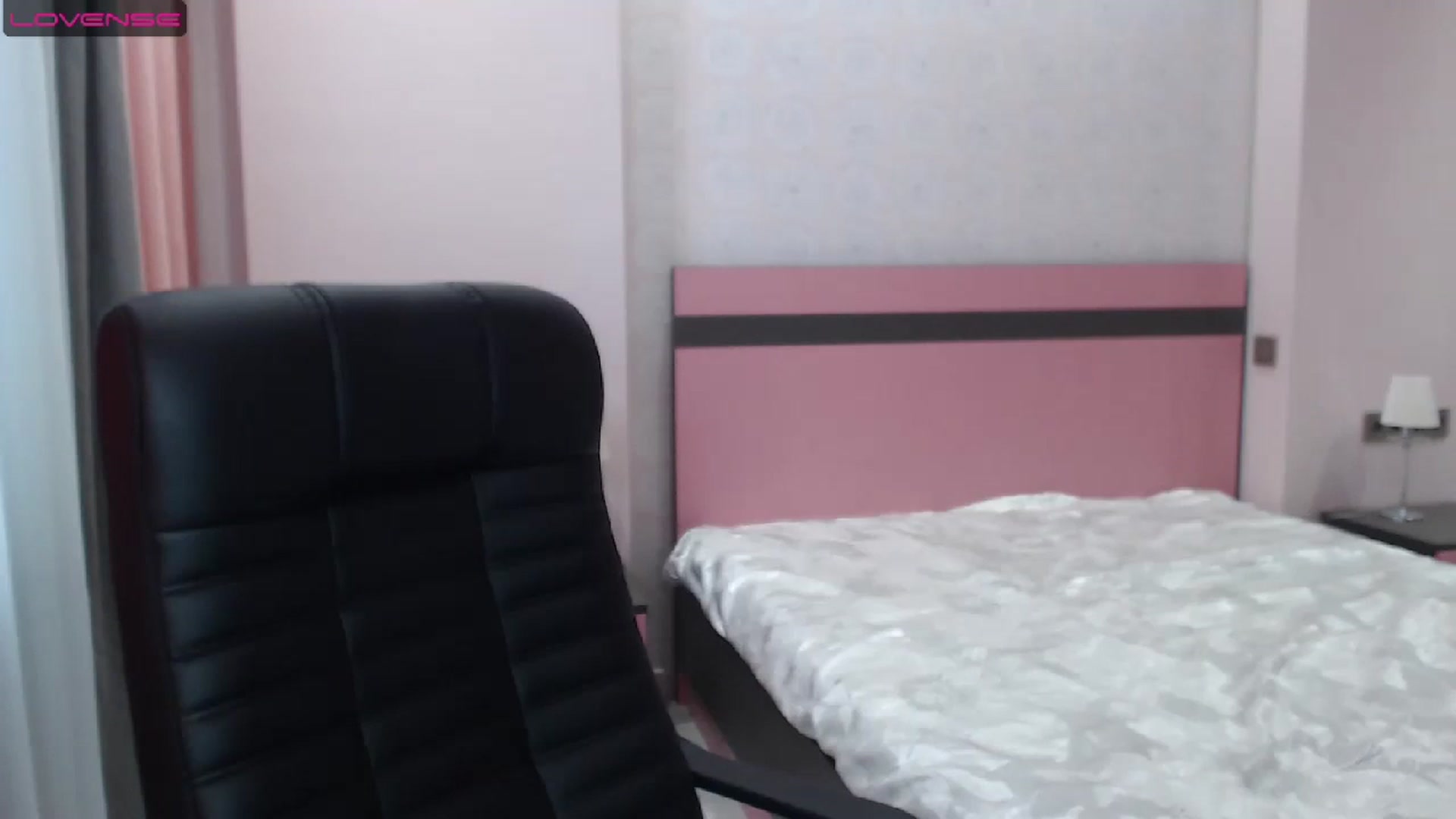 Gallery image thumbnail from SonyaOlsen's myfreecams stream on, 07/26/2023, 09:22 image 16 of 20