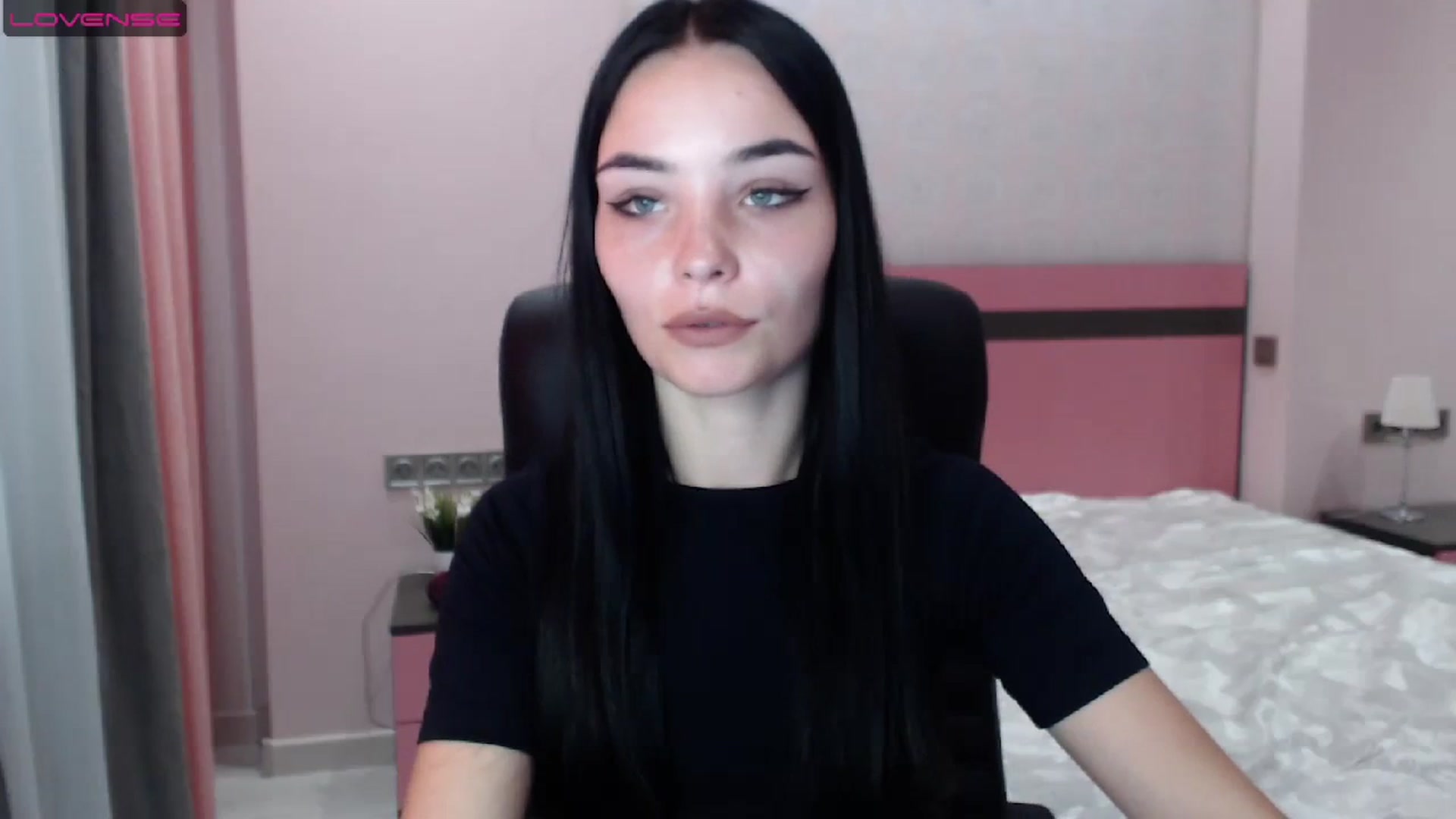 Gallery image thumbnail from SonyaOlsen's myfreecams stream on, 07/26/2023, 10:58 image 12 of 20