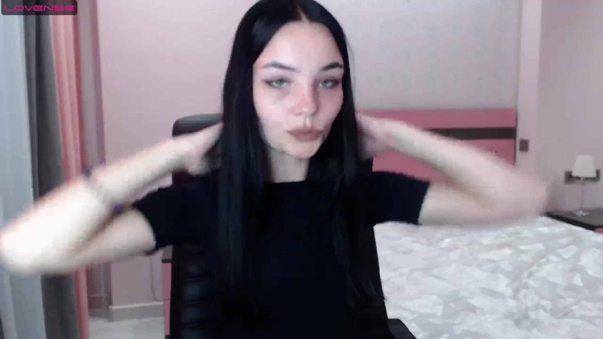 Gallery image thumbnail from SonyaOlsen's myfreecams stream on, 07/26/2023, 10:58 image 5 of 20