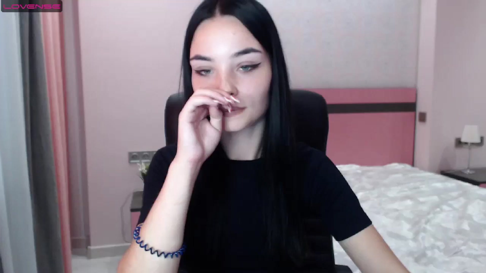 Gallery image thumbnail from SonyaOlsen's myfreecams stream on, 07/26/2023, 10:58 image 6 of 20