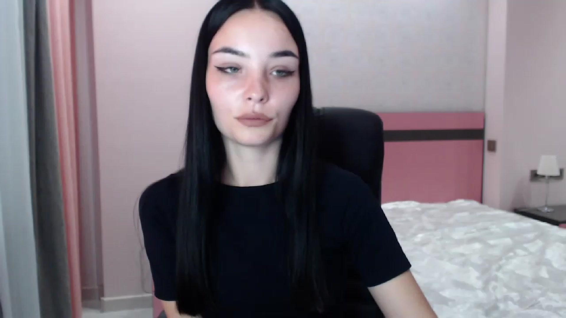 Gallery image thumbnail from SonyaOlsen's myfreecams stream on, 07/26/2023, 12:29 image 18 of 20