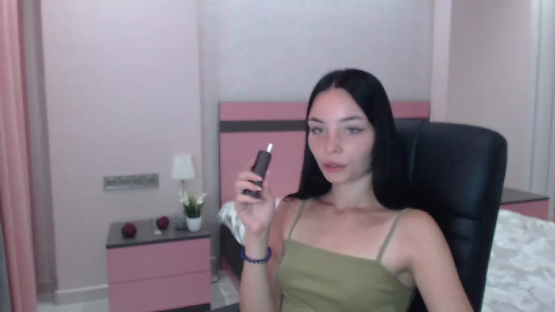 Gallery image thumbnail from SonyaOlsen's myfreecams stream on, 07/29/2023, 10:05 image 19 of 20