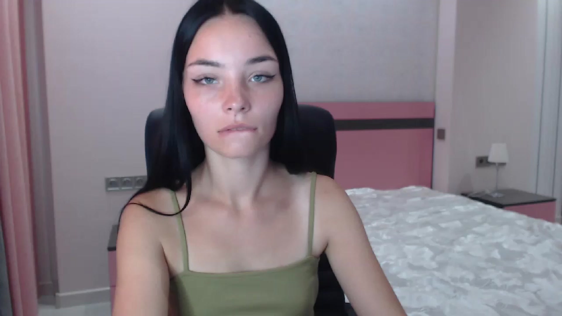 Gallery image thumbnail from SonyaOlsen's myfreecams stream on, 07/29/2023, 10:05 image 10 of 20