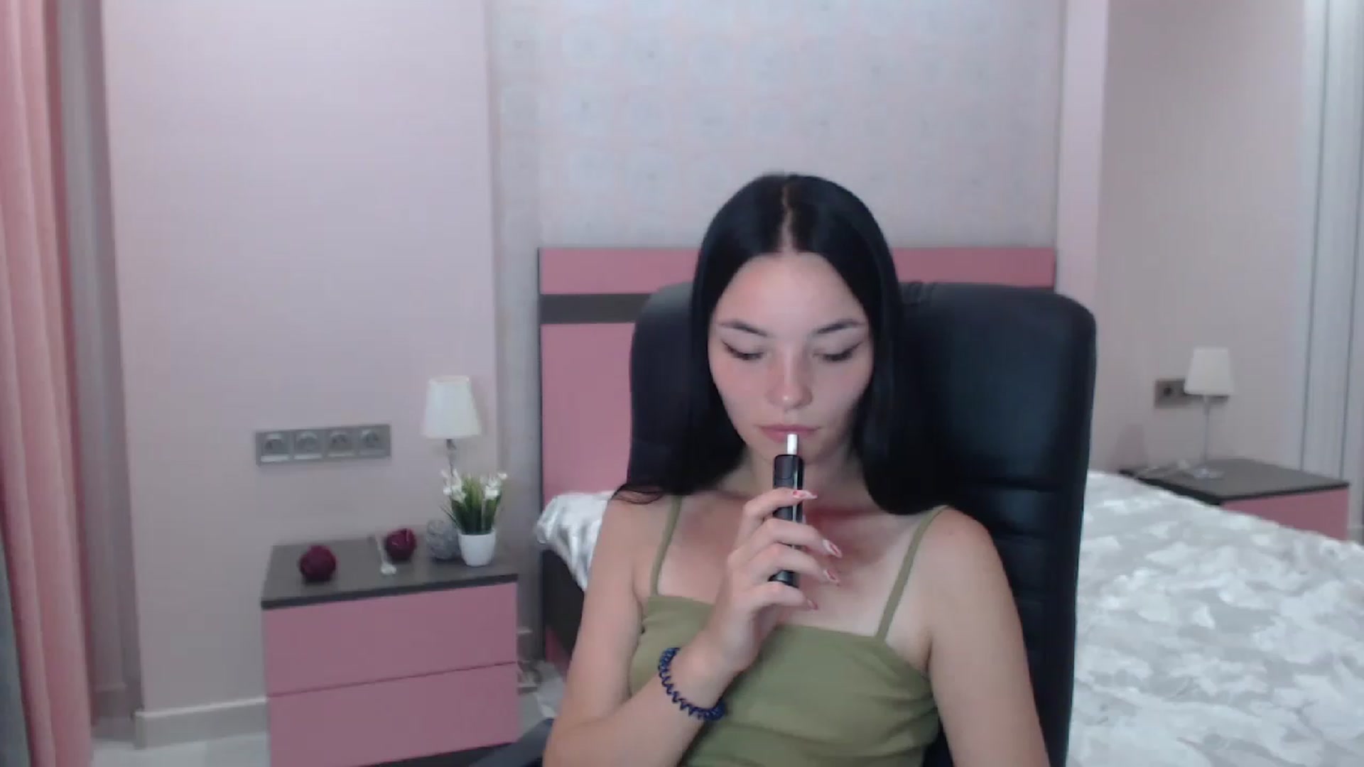 Gallery image thumbnail from SonyaOlsen's myfreecams stream on, 07/29/2023, 10:05 image 20 of 20