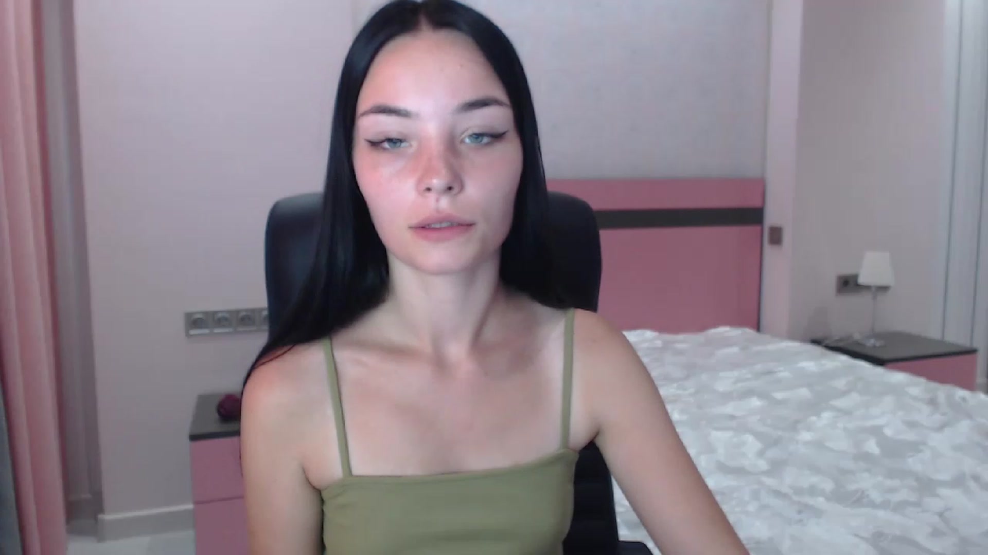 Gallery image thumbnail from SonyaOlsen's myfreecams stream on, 07/29/2023, 10:05 image 18 of 20
