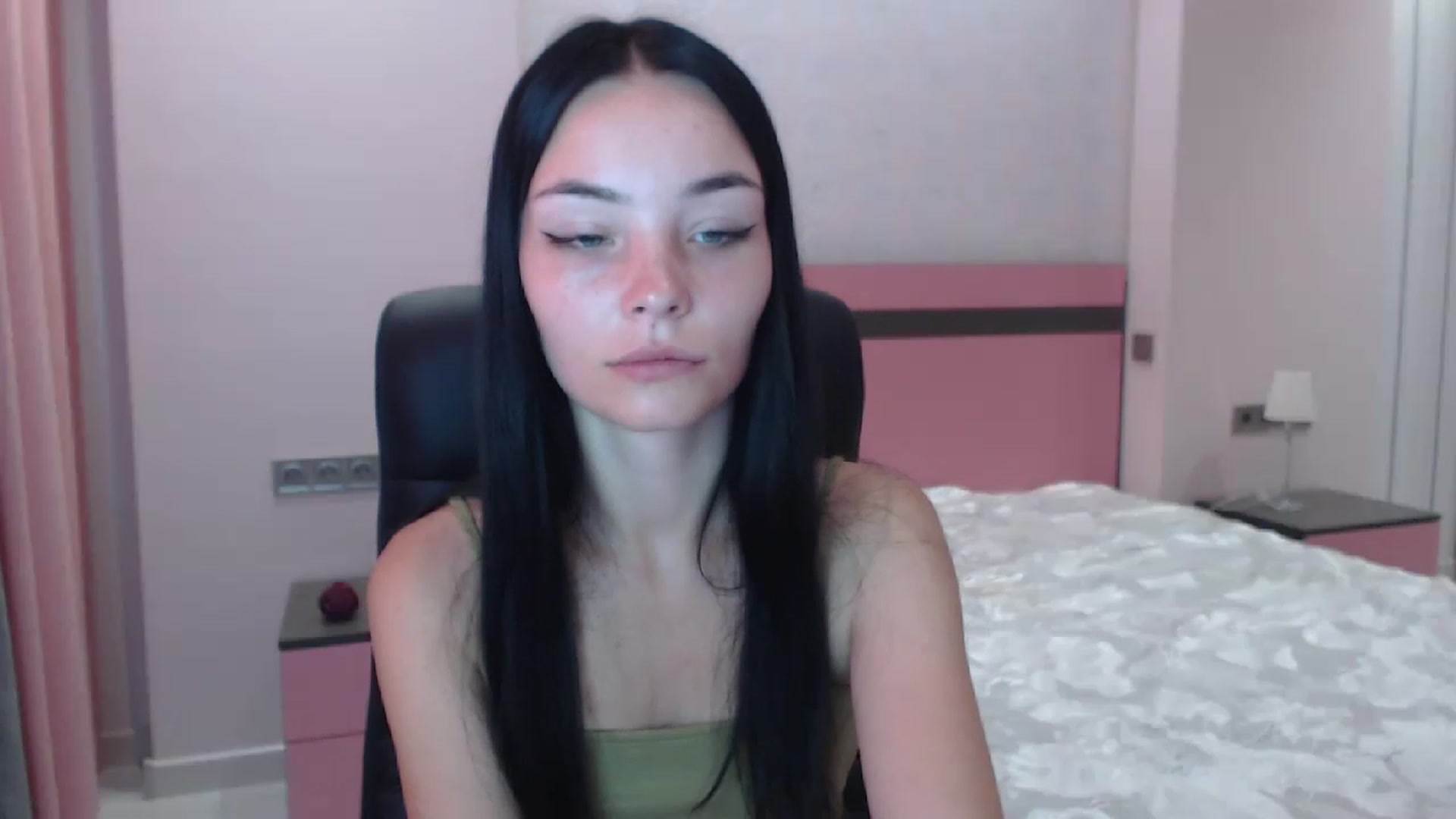 Gallery image thumbnail from SonyaOlsen's myfreecams stream on, 07/29/2023, 10:34 image 12 of 20