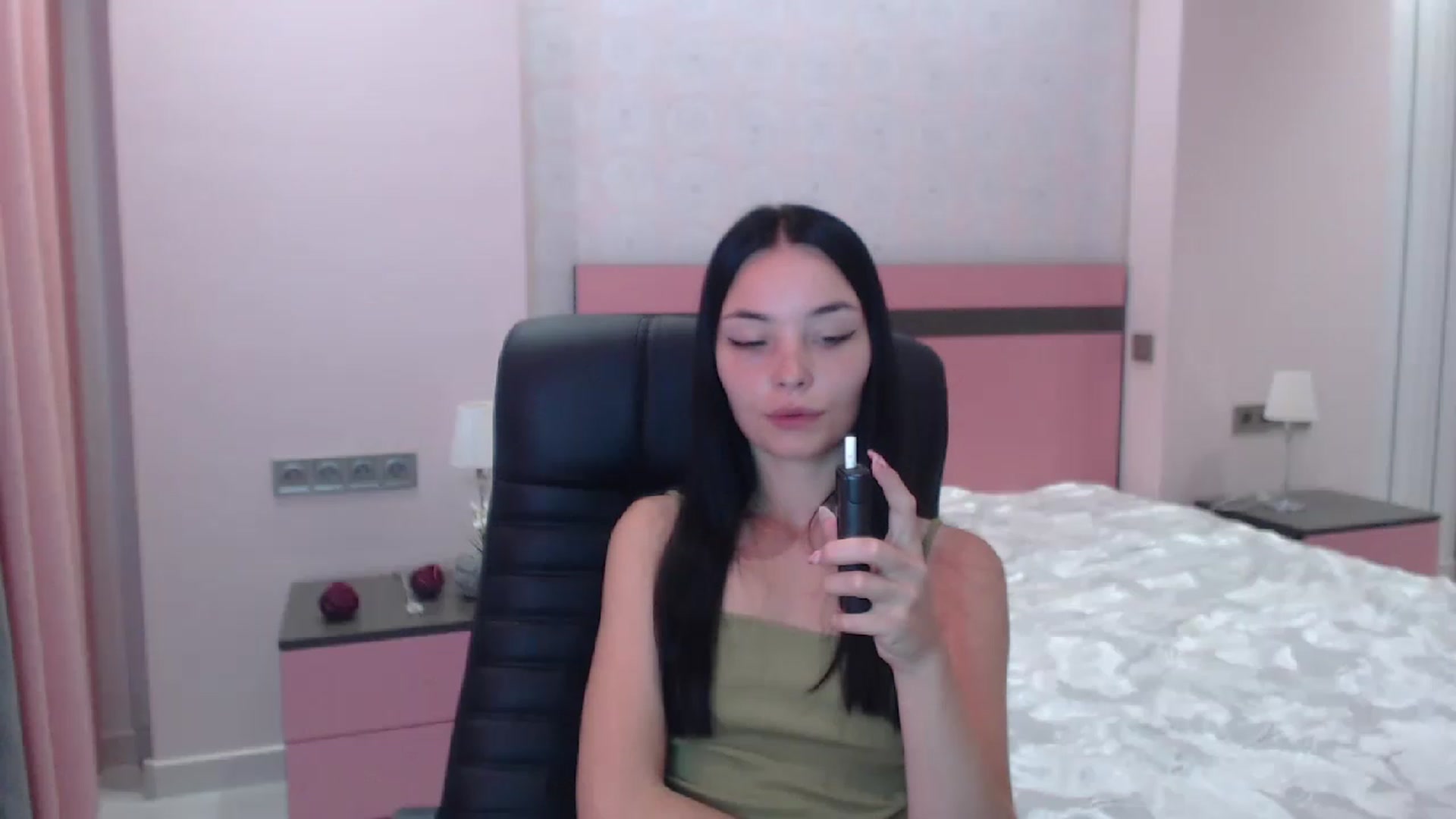 Gallery image thumbnail from SonyaOlsen's myfreecams stream on, 07/29/2023, 10:34 image 16 of 20