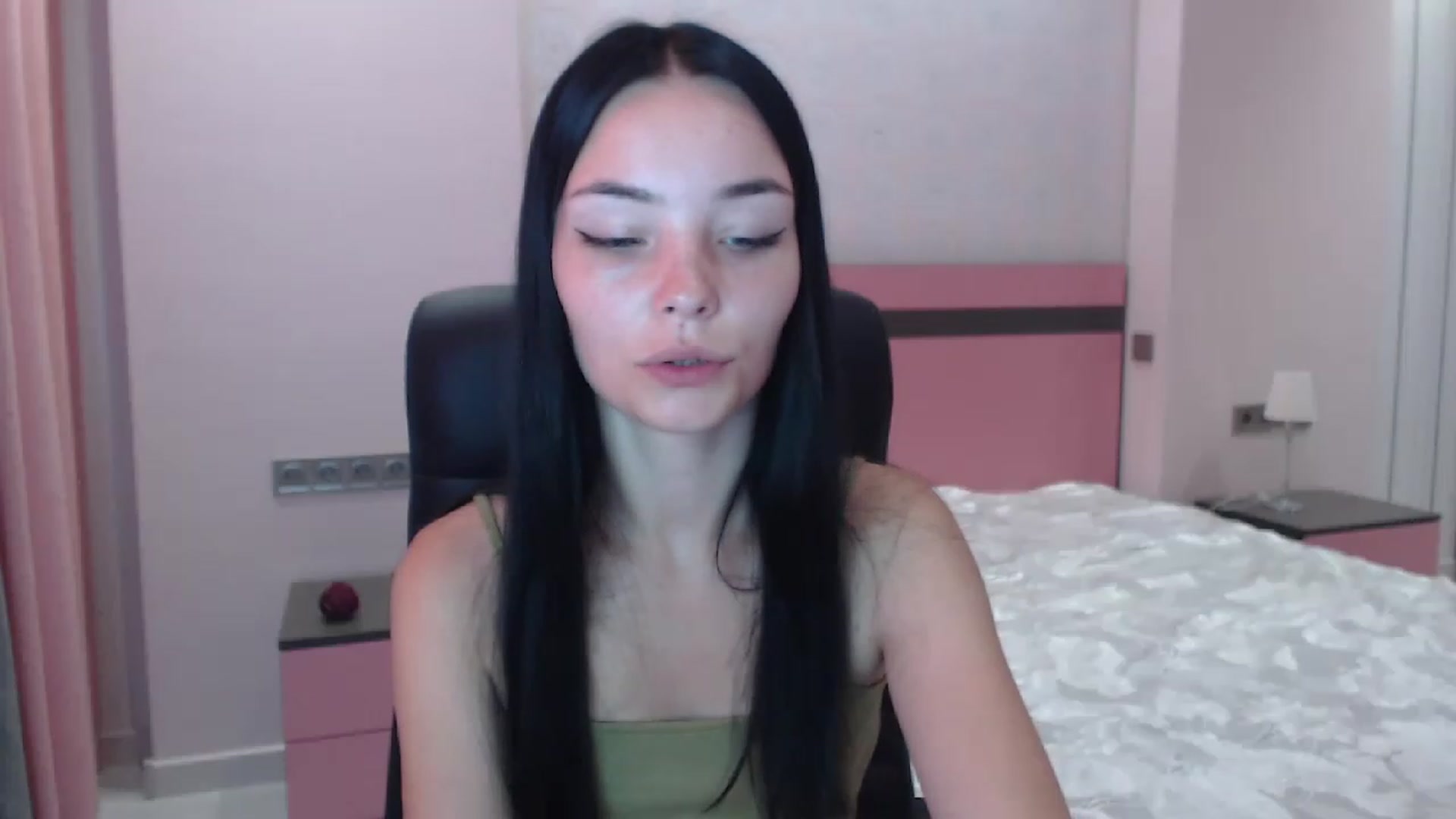 Gallery image thumbnail from SonyaOlsen's myfreecams stream on, 07/29/2023, 10:34 image 13 of 20
